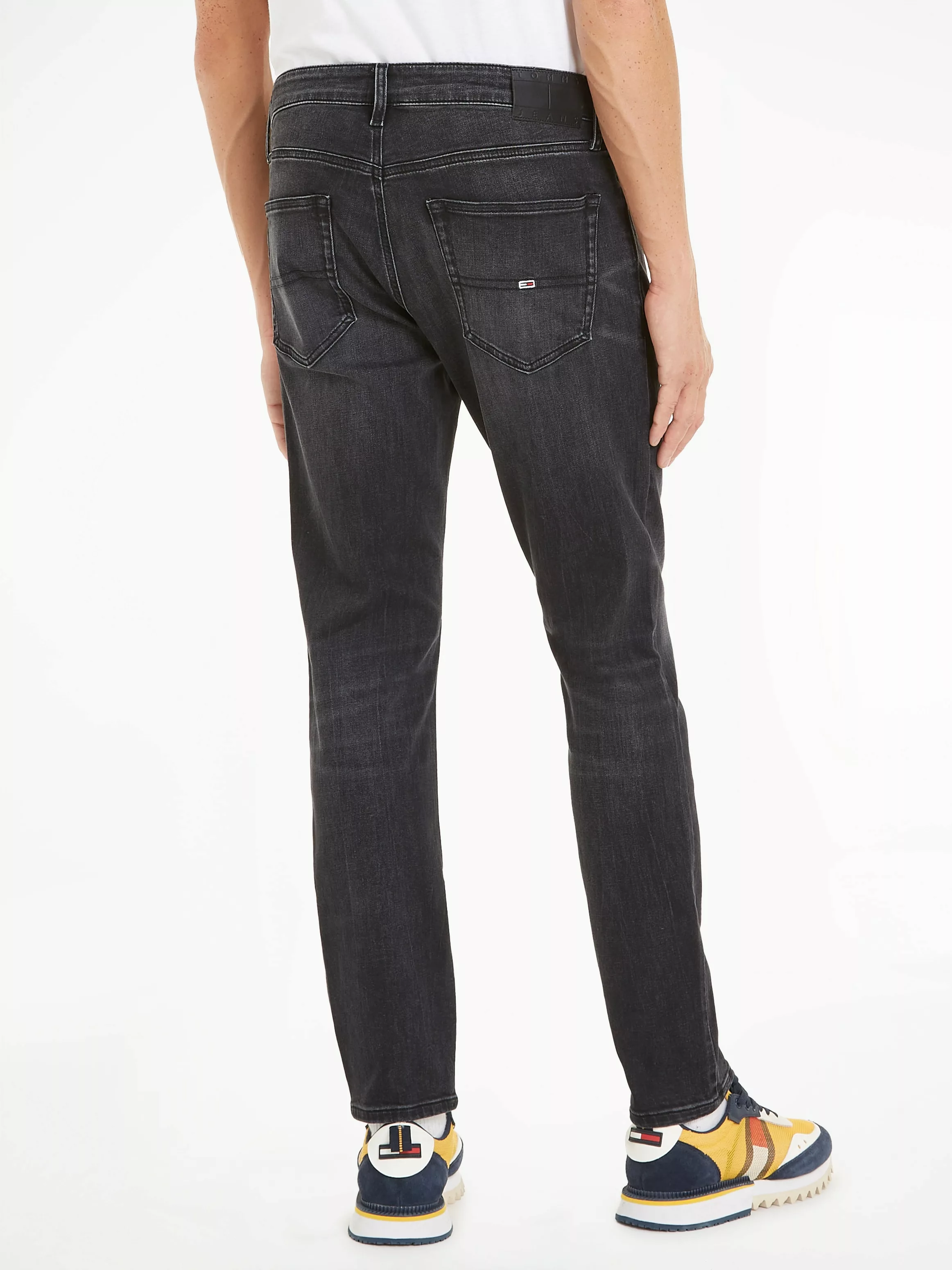 Tommy Jeans Tapered-fit-Jeans, mit Logostickereien günstig online kaufen