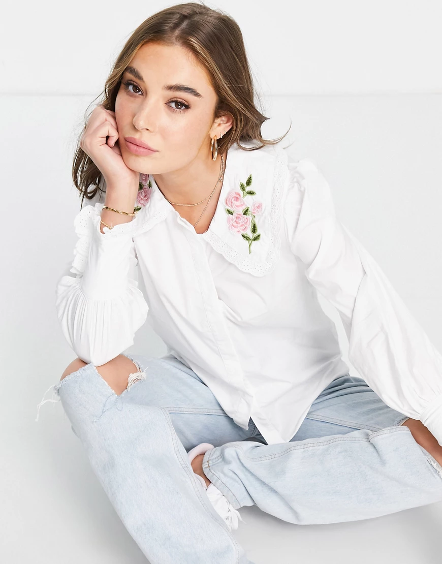 Glamorous – Bluse im Vintage-Stil mit besticktem Kragen-Weiß günstig online kaufen