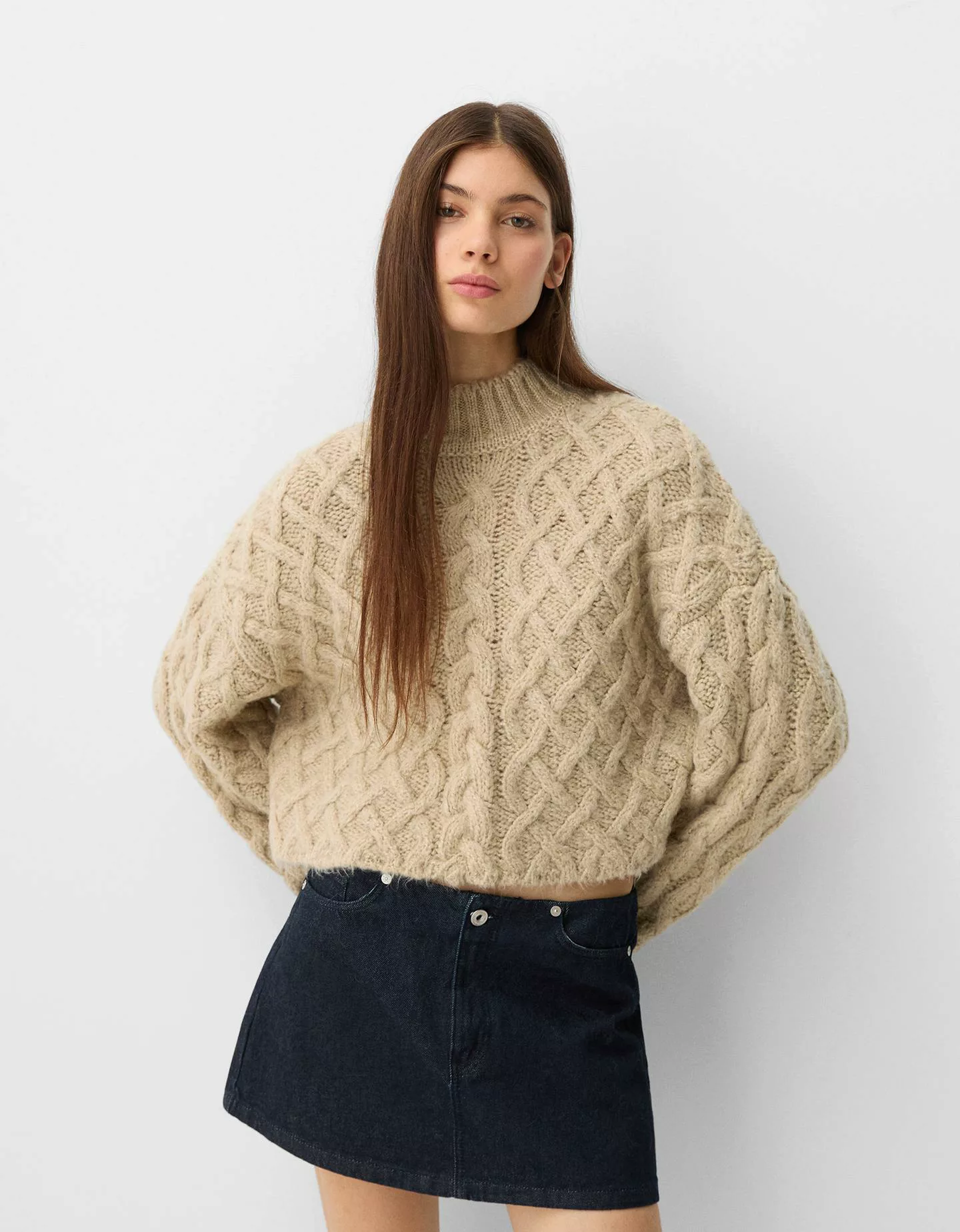 Bershka Pullover Mit Stehkragen Und Flechtmuster Damen L Beige günstig online kaufen