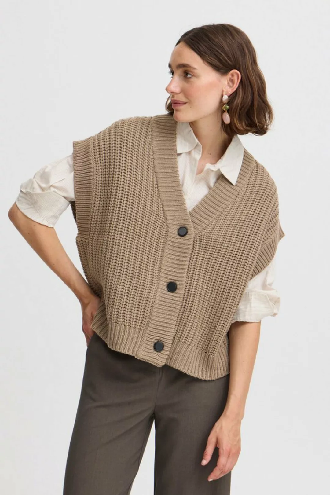 b.young Strickweste BYOTINKA WAISTCOAT - modische Strickweste günstig online kaufen