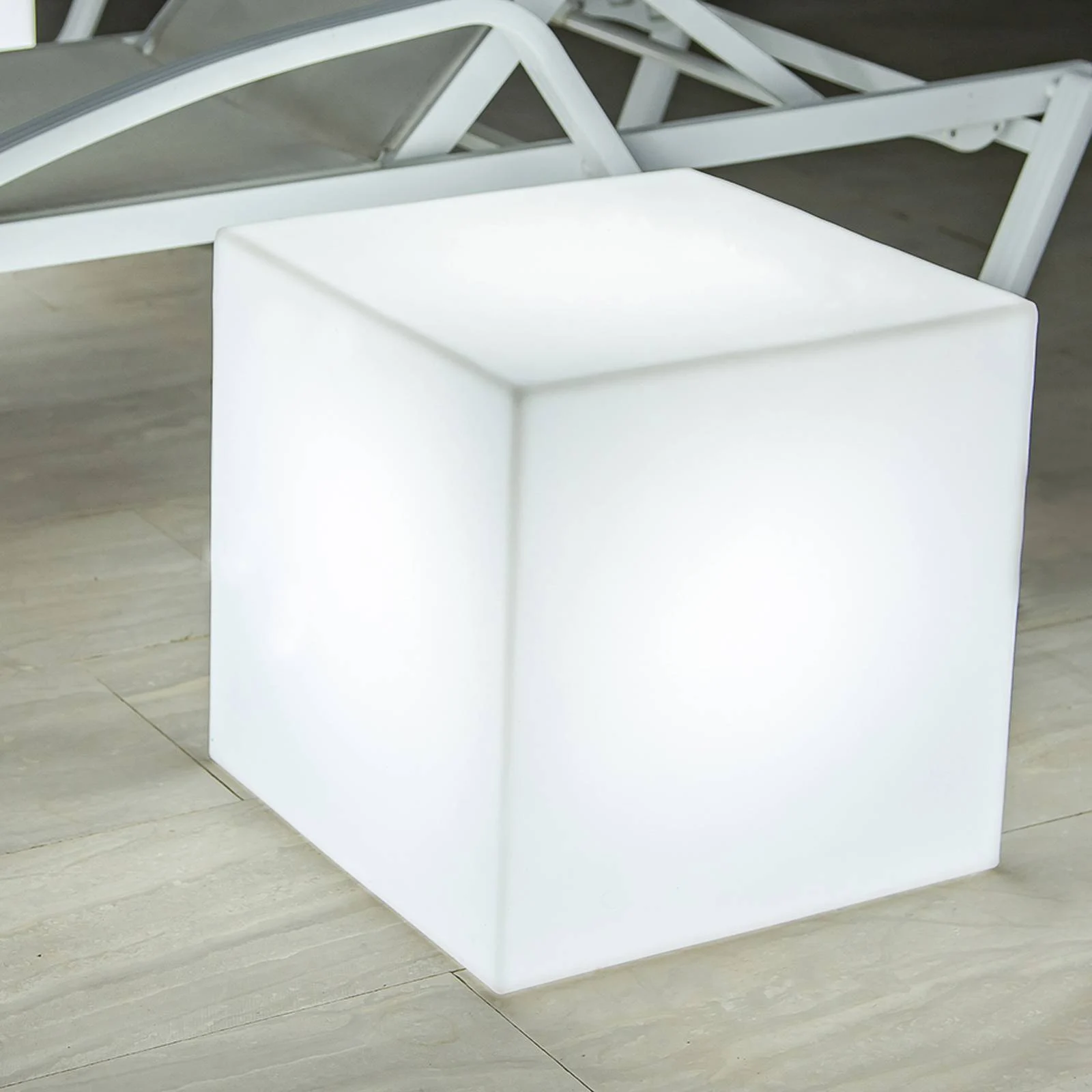 Newgarden Cuby LED-Solarleuchte, 40 x 40 cm günstig online kaufen
