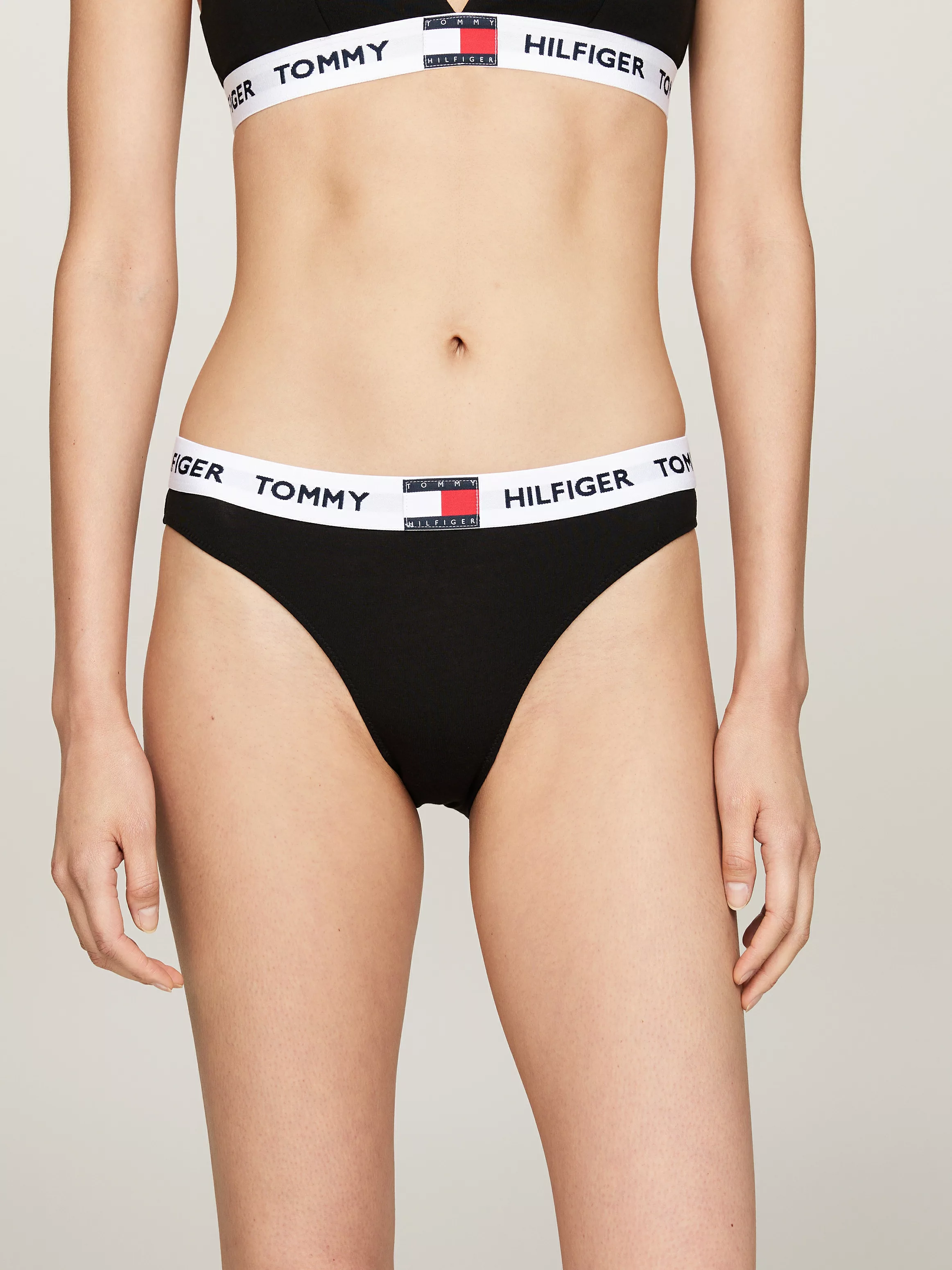 Tommy Hilfiger Underwear Bikinislip "CLASSIC BIKINI", mit Logo-Schriftzug günstig online kaufen