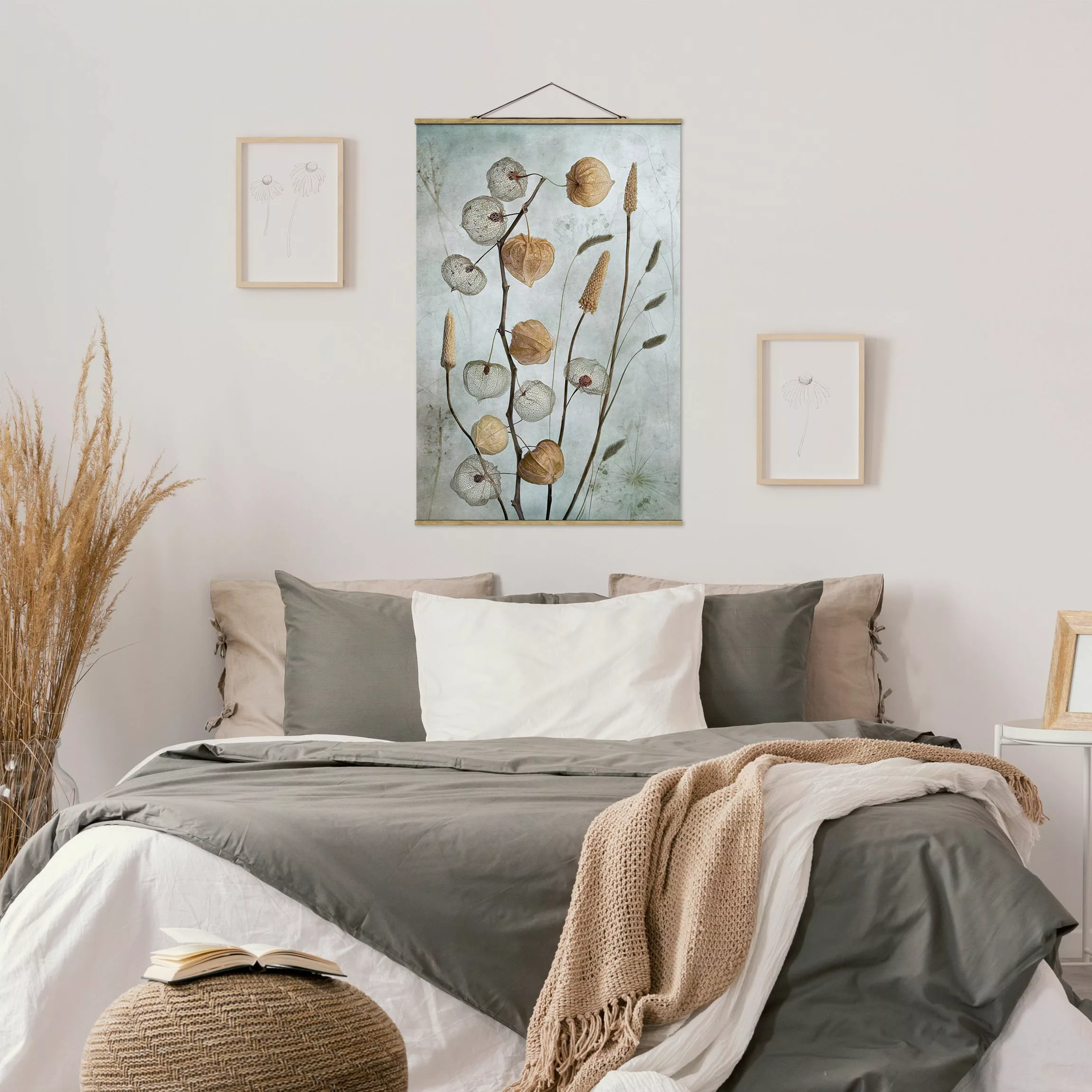 Stoffbild Blumen mit Posterleisten - Hochformat Lampionfrüchte im Herbst günstig online kaufen