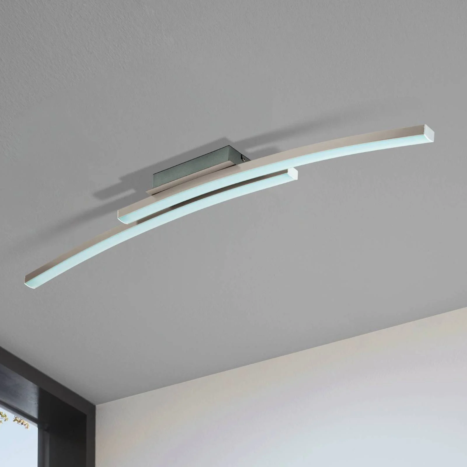 EGLO connect Fraioli-C LED-Deckenlampe, gebogen günstig online kaufen
