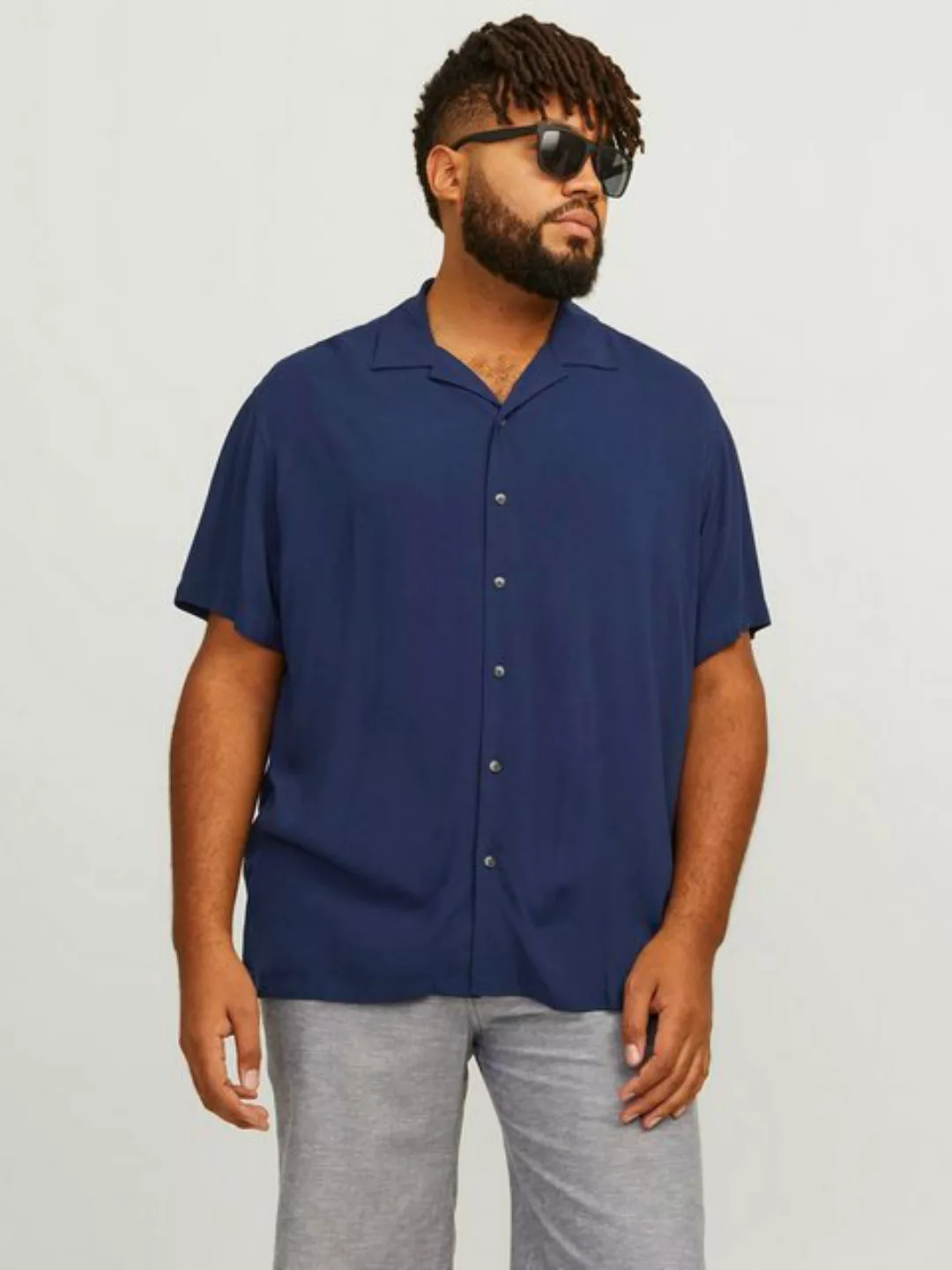 Jack & Jones PlusSize Kurzarmhemd JJEJEFF SOLID RESORT SHIRT SS SN PLS mit günstig online kaufen