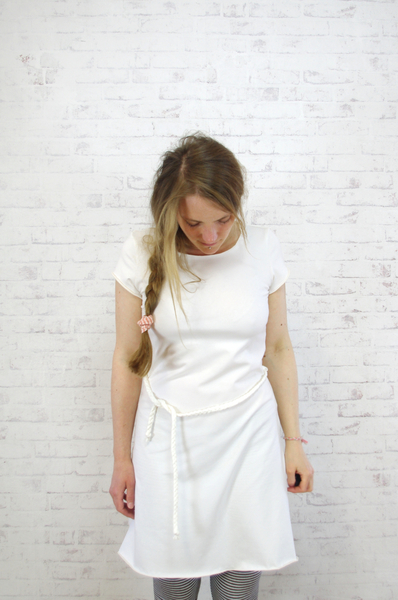 Bio Kleid - Kurzarm - Cremeweiß - Flechtgürtel günstig online kaufen