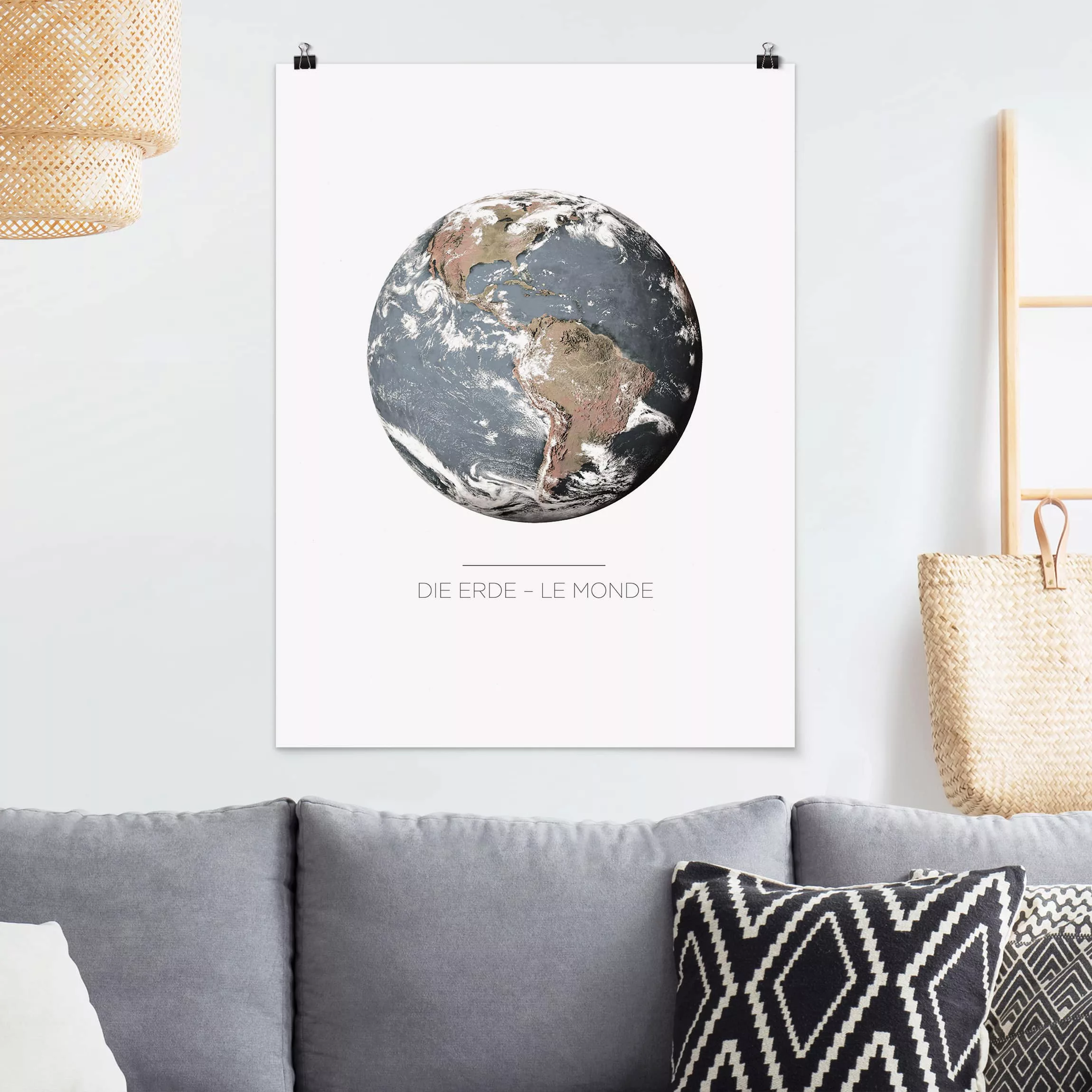 Poster Spruch - Hochformat Le Monde - Die Erde günstig online kaufen