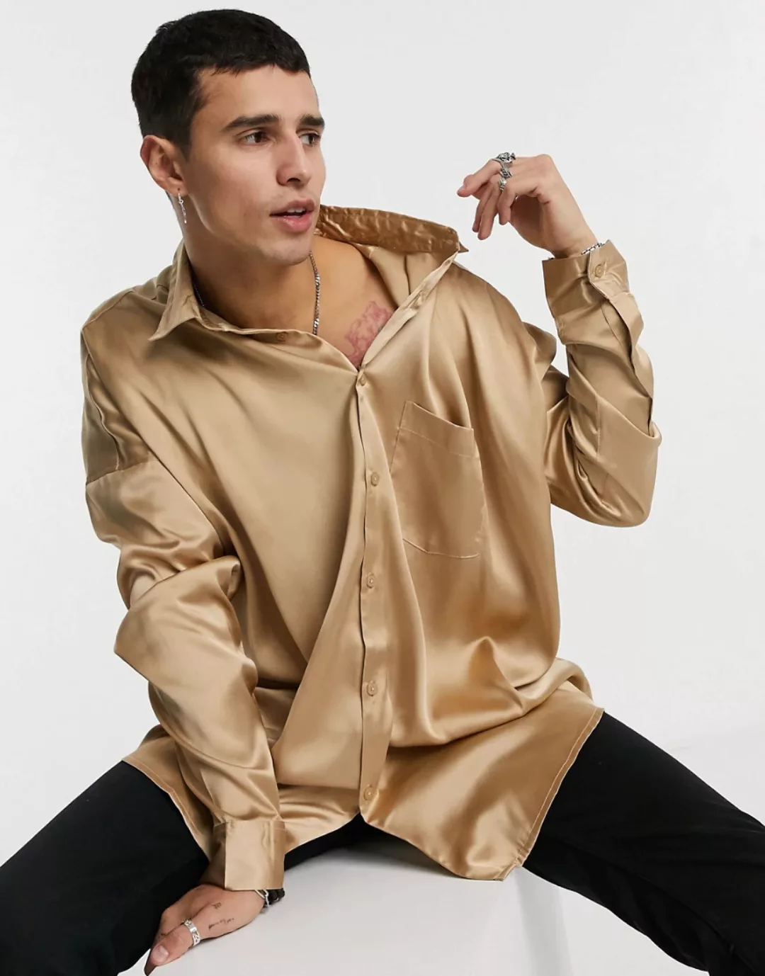 ASOS DESIGN – Oversize-Satinhemd in Braun günstig online kaufen