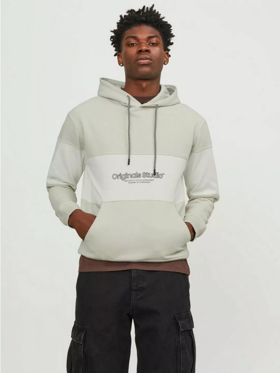 Jack & Jones Hoodie JORLAKEWOOD SWEAT HOOD BF mit coolem Print günstig online kaufen