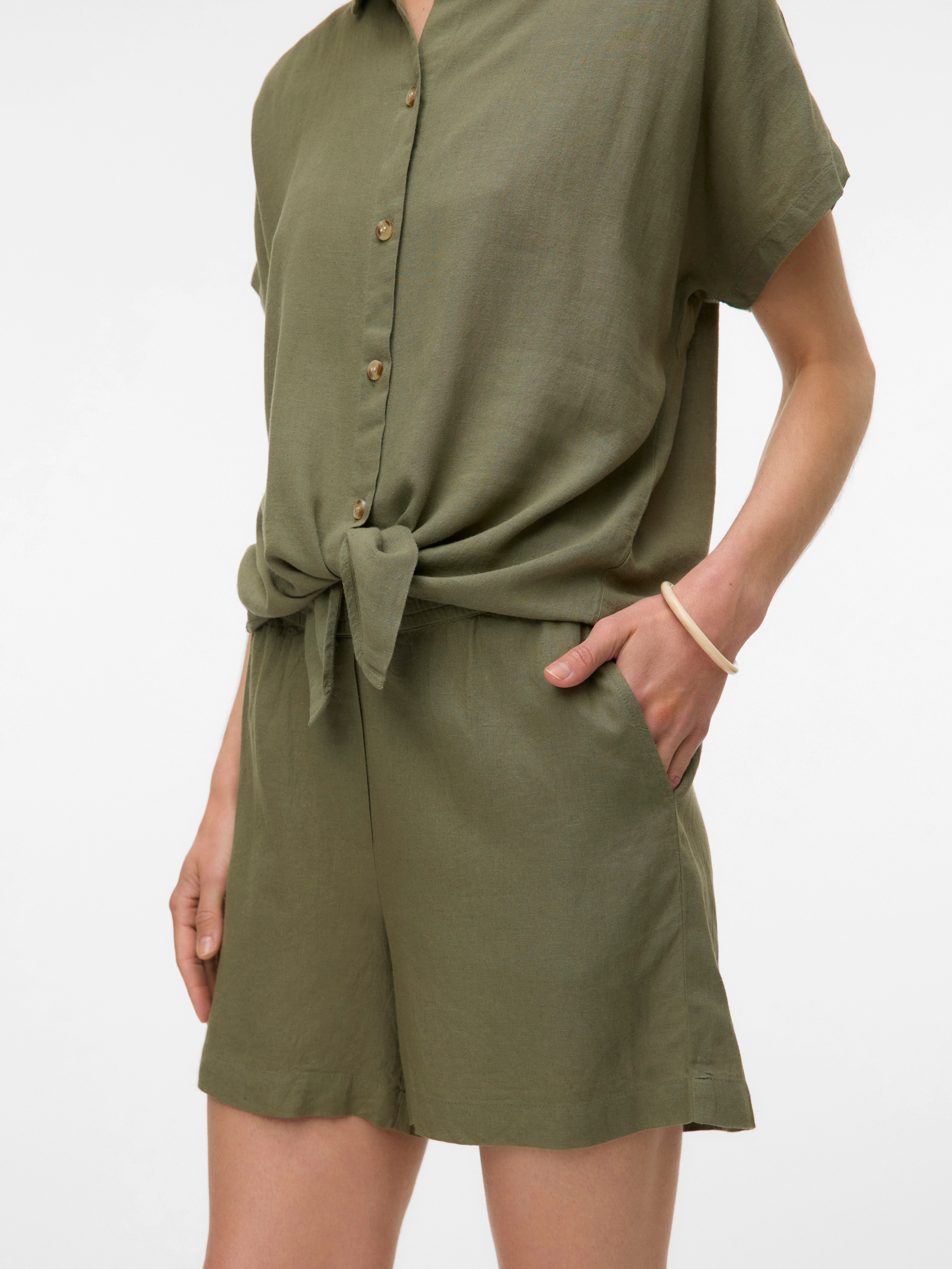 Vero Moda Shorts "VMTHEA MW SHORTS WVN NOOS" günstig online kaufen