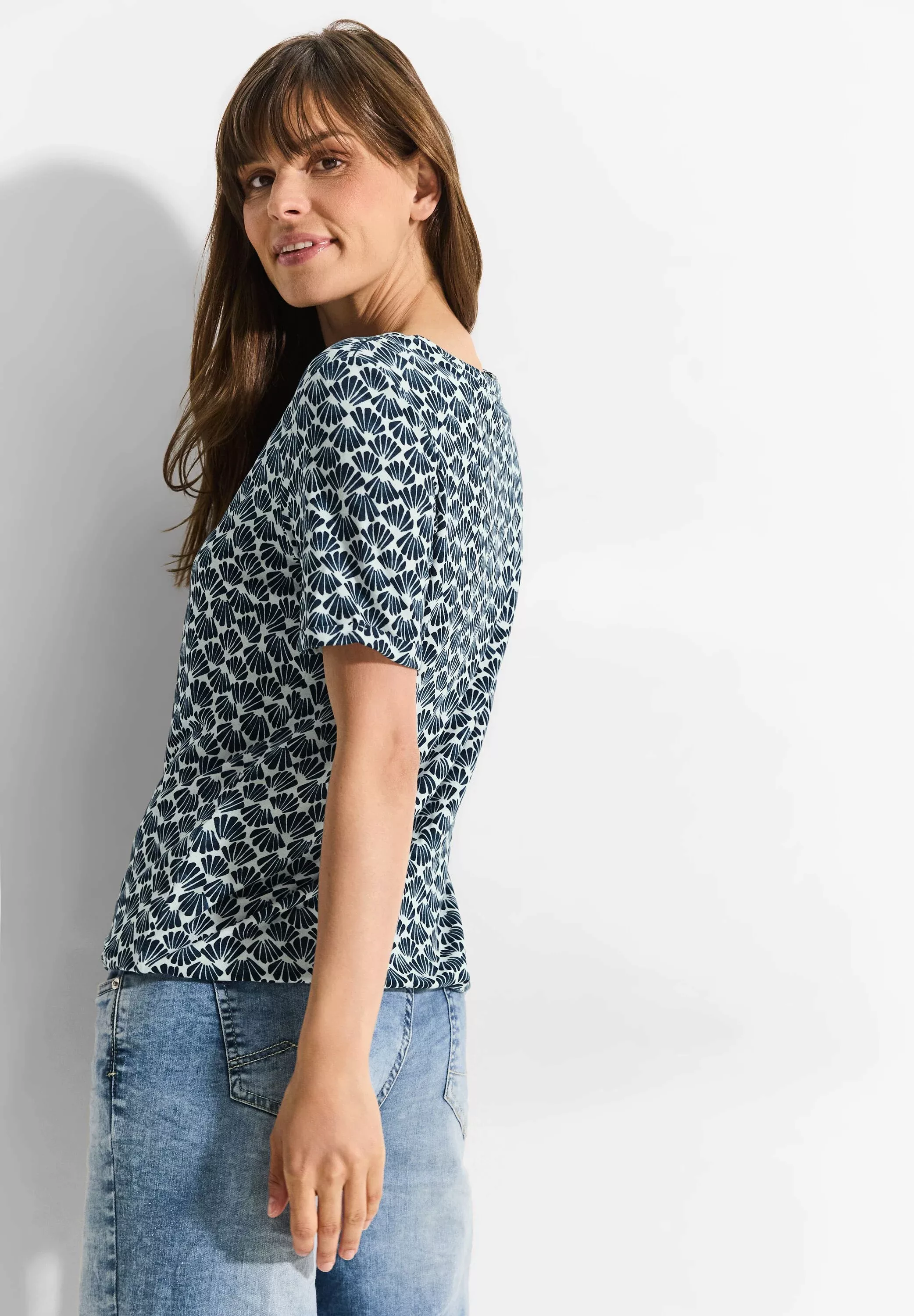 Cecil Print-Shirt mit einem geschlitzten Rundhalsausschnitt günstig online kaufen