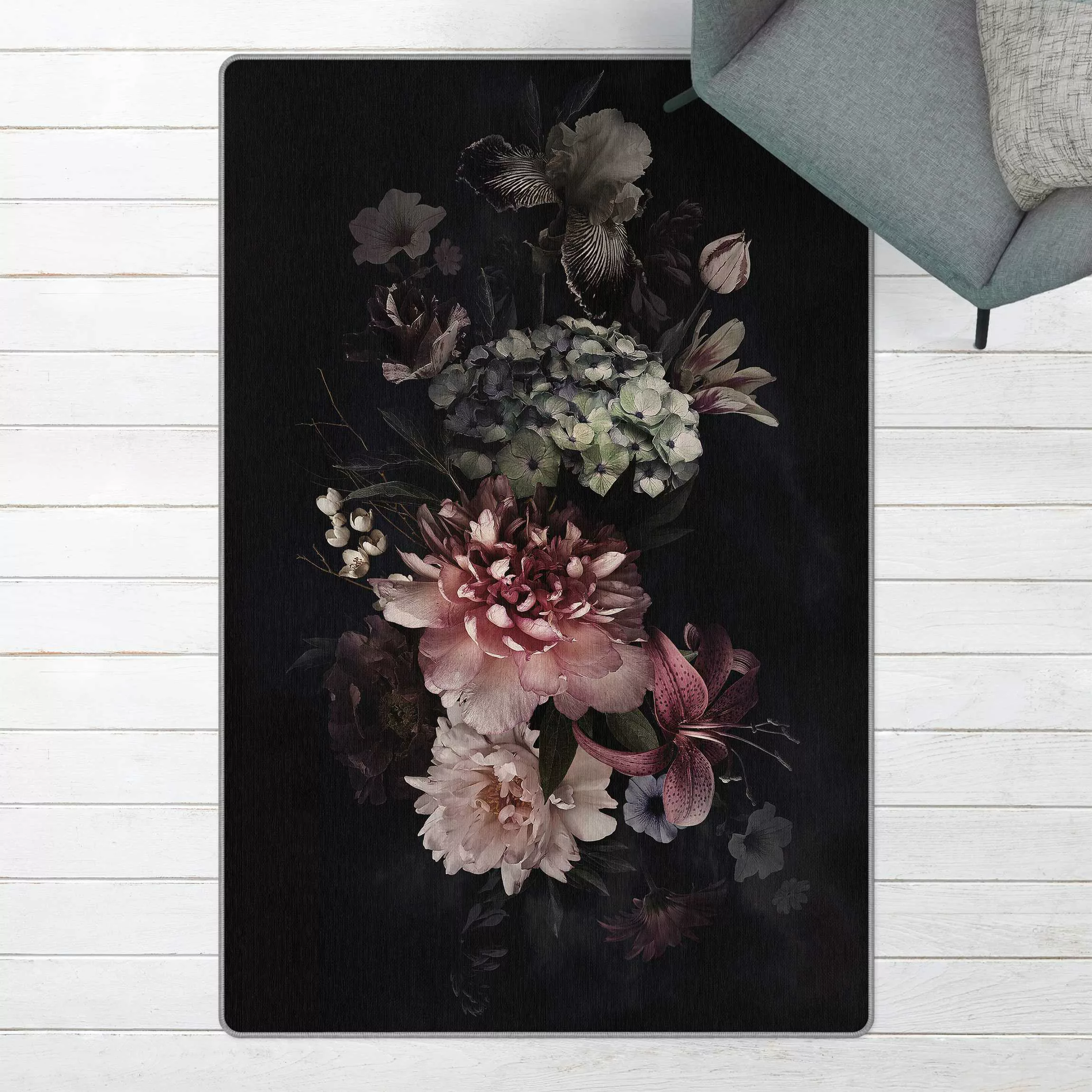 Teppich Blumen mit Nebel auf Schwarz günstig online kaufen