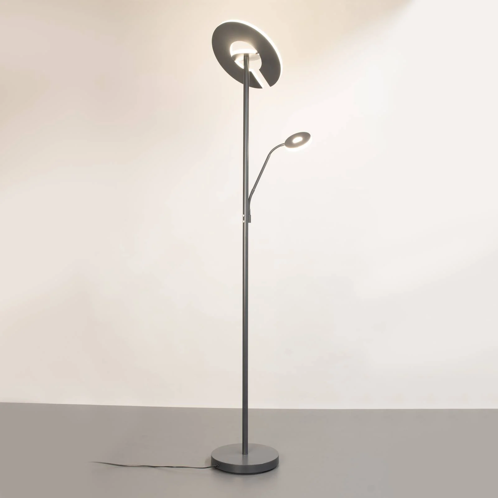 LED-Stehleuchte Dent, sandgrau, 180 cm, Metall, CCT, 2-flg. günstig online kaufen