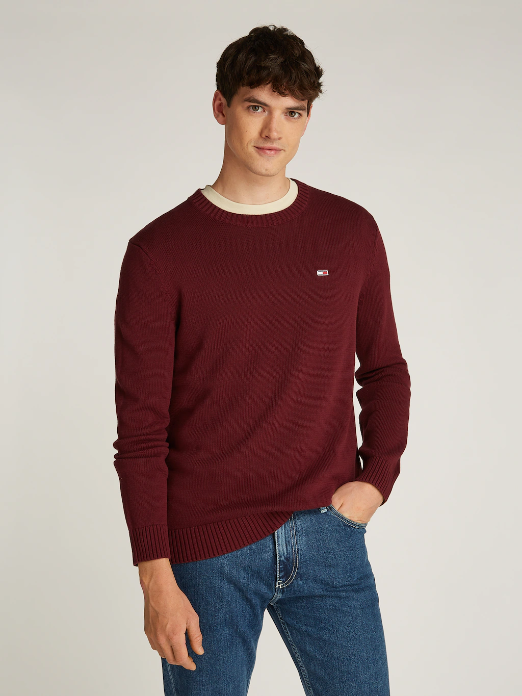 Tommy Jeans Strickpullover TJM SLIM ESSNTLS C-NECK SWEATER mit Markenlogo a günstig online kaufen