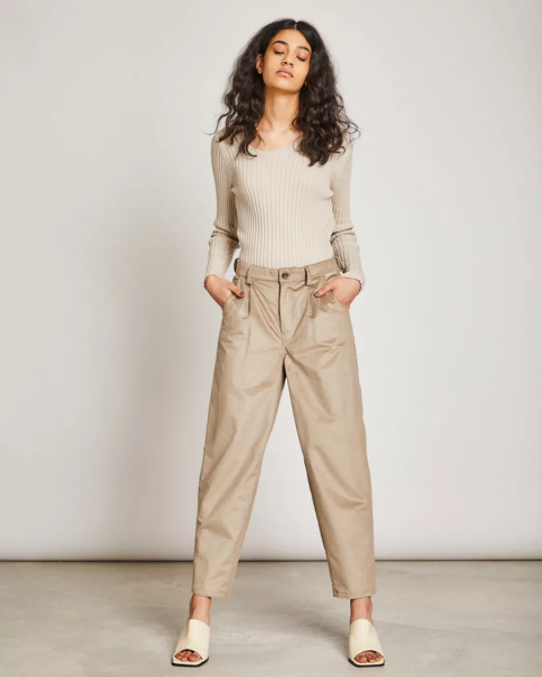 Leichter Pullover Lonne Mit Asymmetrischem Ausschnitt günstig online kaufen