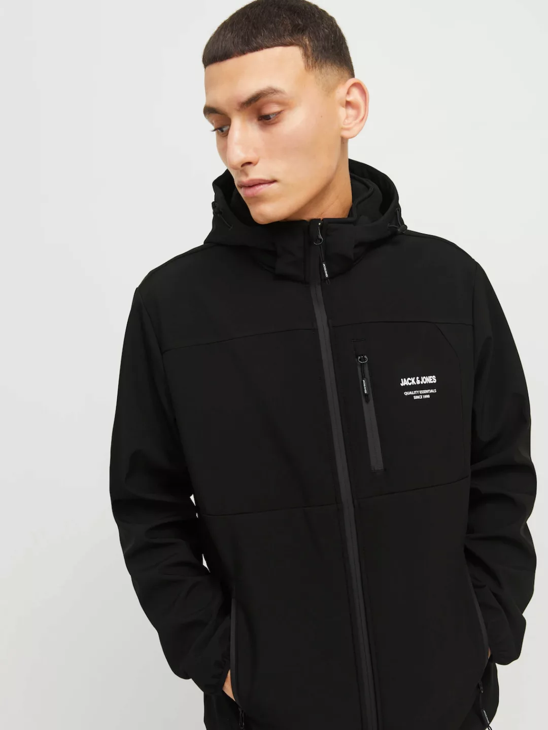 Jack & Jones Softshelljacke "JJTHEO SOFTSHELL JACKET", mit Kapuze günstig online kaufen