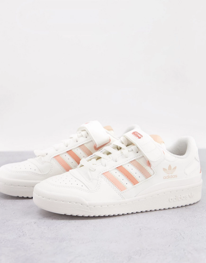 adidas Originals – Forum Low – Sneaker in Weiß mit pastellfarbenen Streifen günstig online kaufen