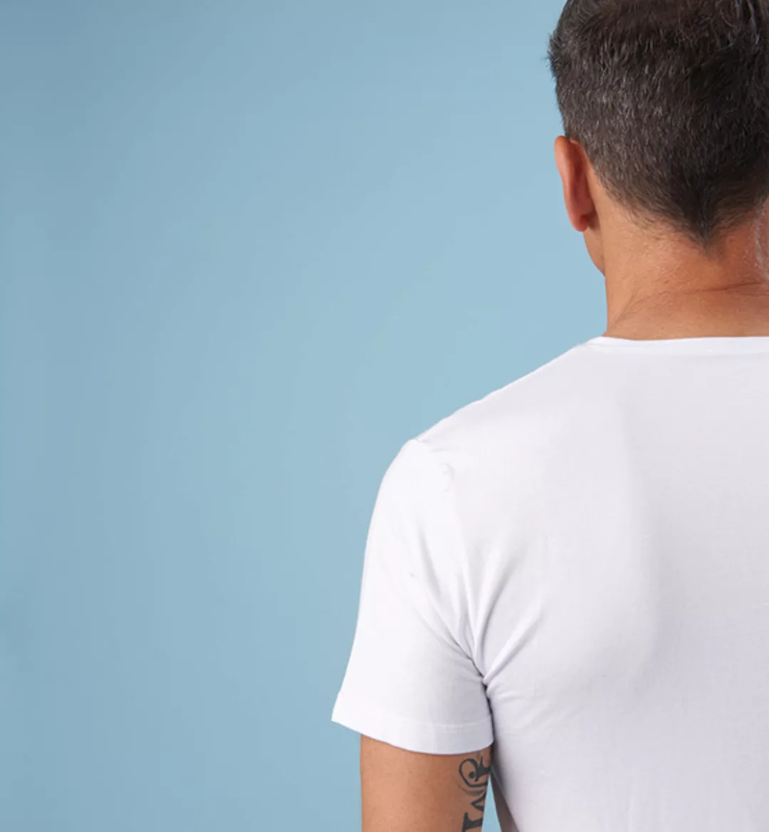 Herren-t-shirt Mit V-ausschnitt Aus Naturfaser günstig online kaufen