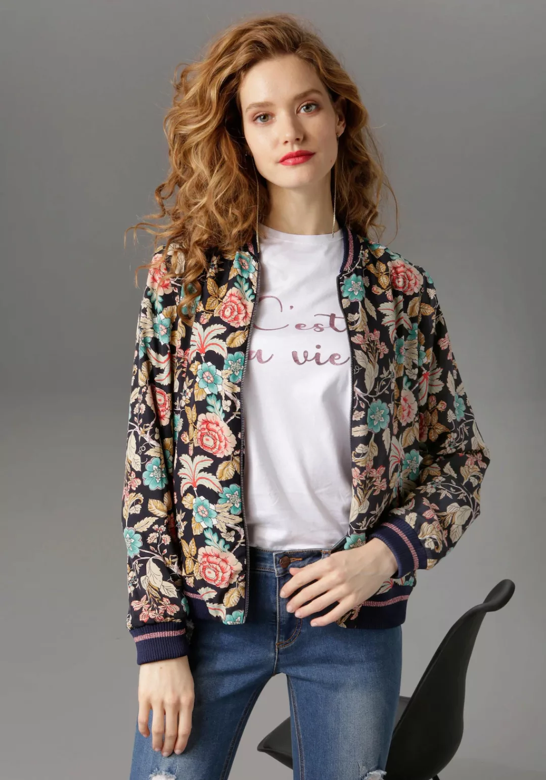 Aniston CASUAL Blouson mit Blumendruck günstig online kaufen