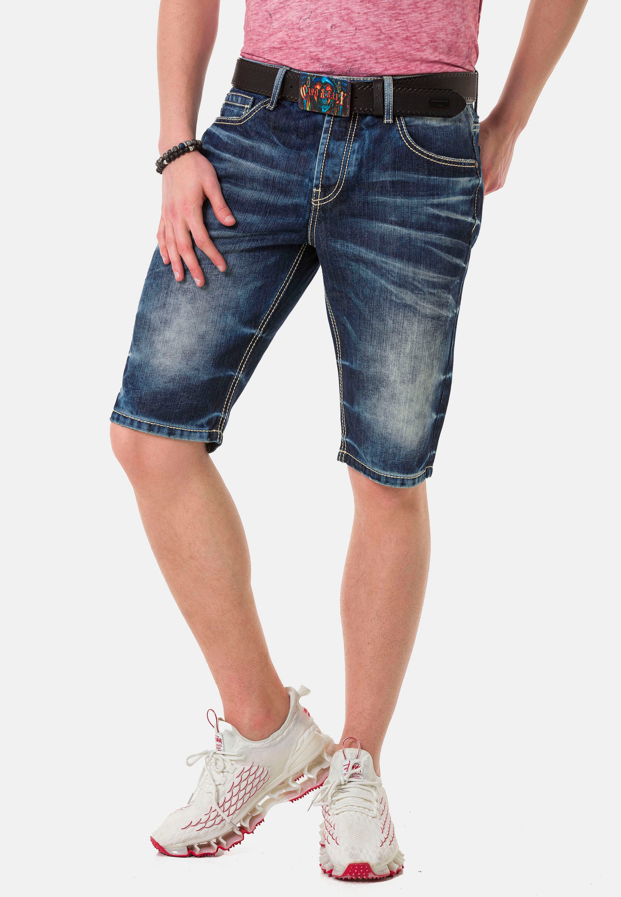 Cipo & Baxx Shorts, mit trendiger Used-Waschung günstig online kaufen