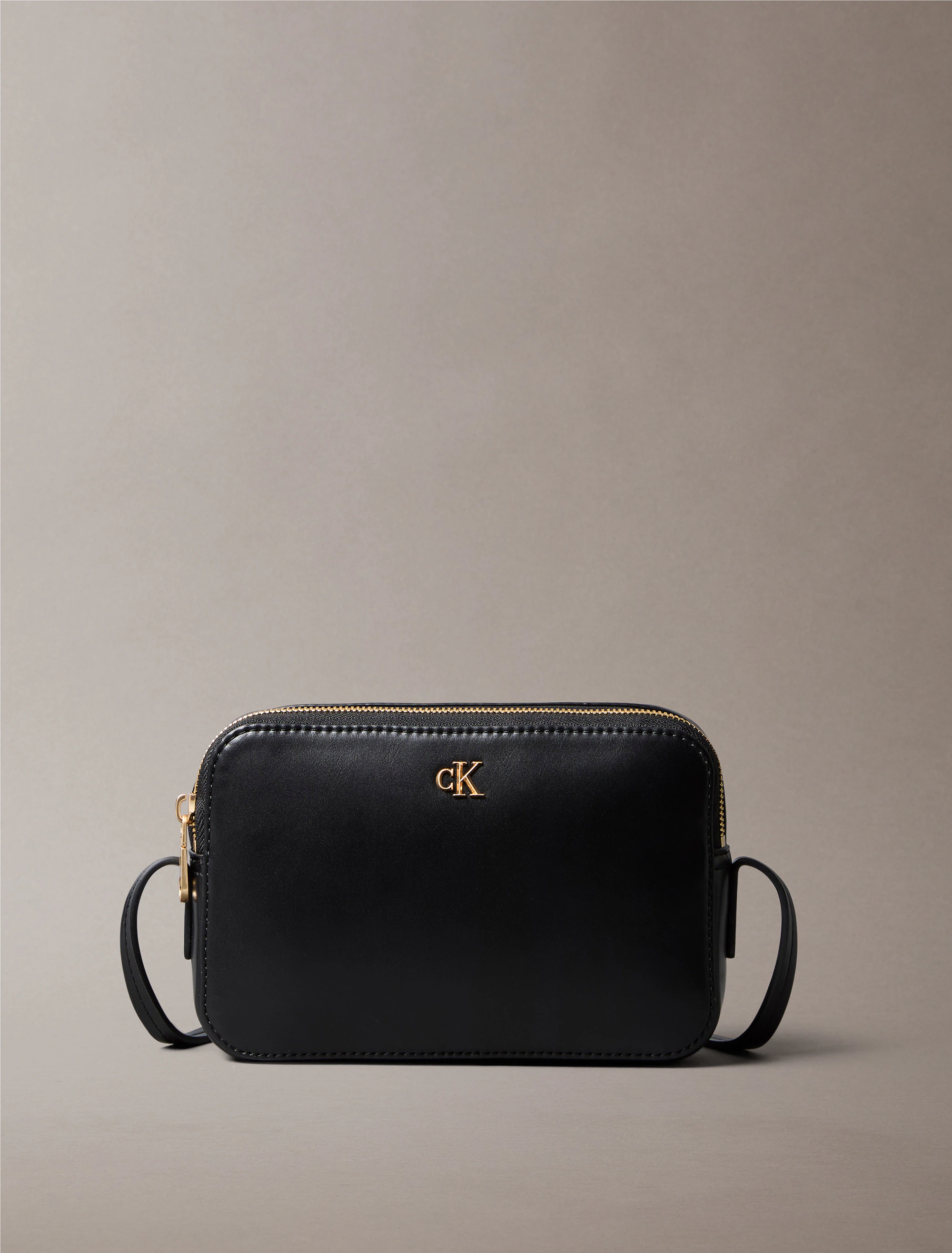 Calvin Klein Mini Bag "CK CAMERA BAG", Damen Schultertasche, kleine Umhänge günstig online kaufen