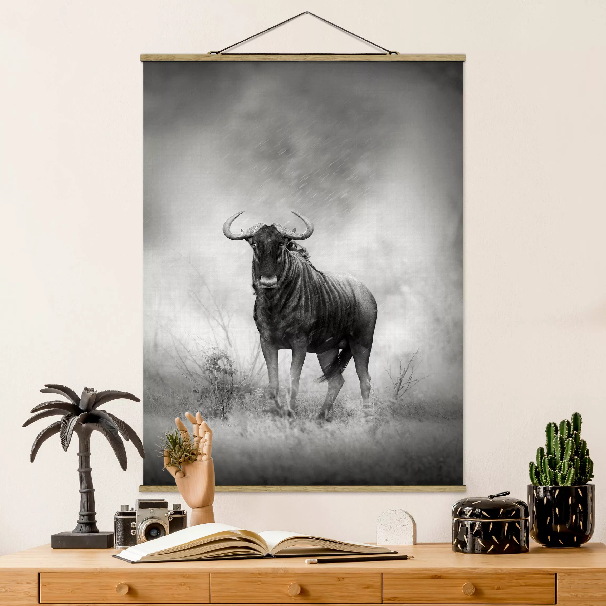 Stoffbild Tiere mit Posterleisten - Hochformat Staring Wildebeest günstig online kaufen
