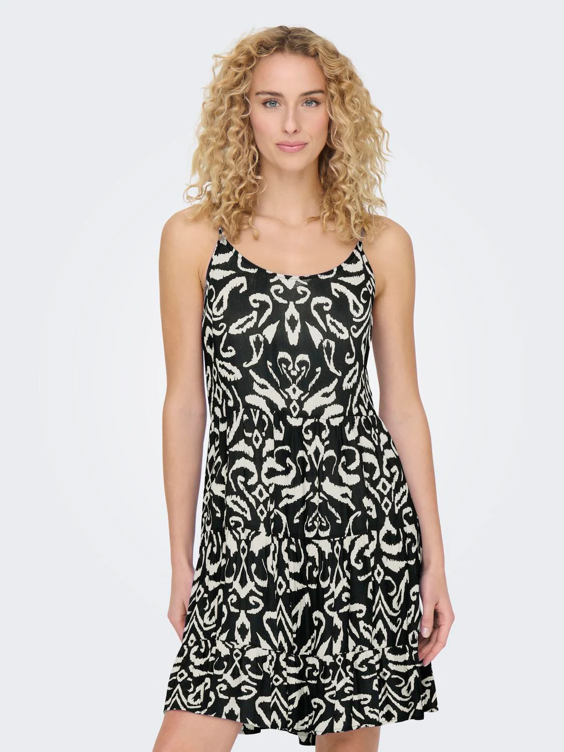 ONLY Spaghettikleid ONLMAJ LIFE S/L AOP SHORT DRESS WVN NOOS mit Volant günstig online kaufen