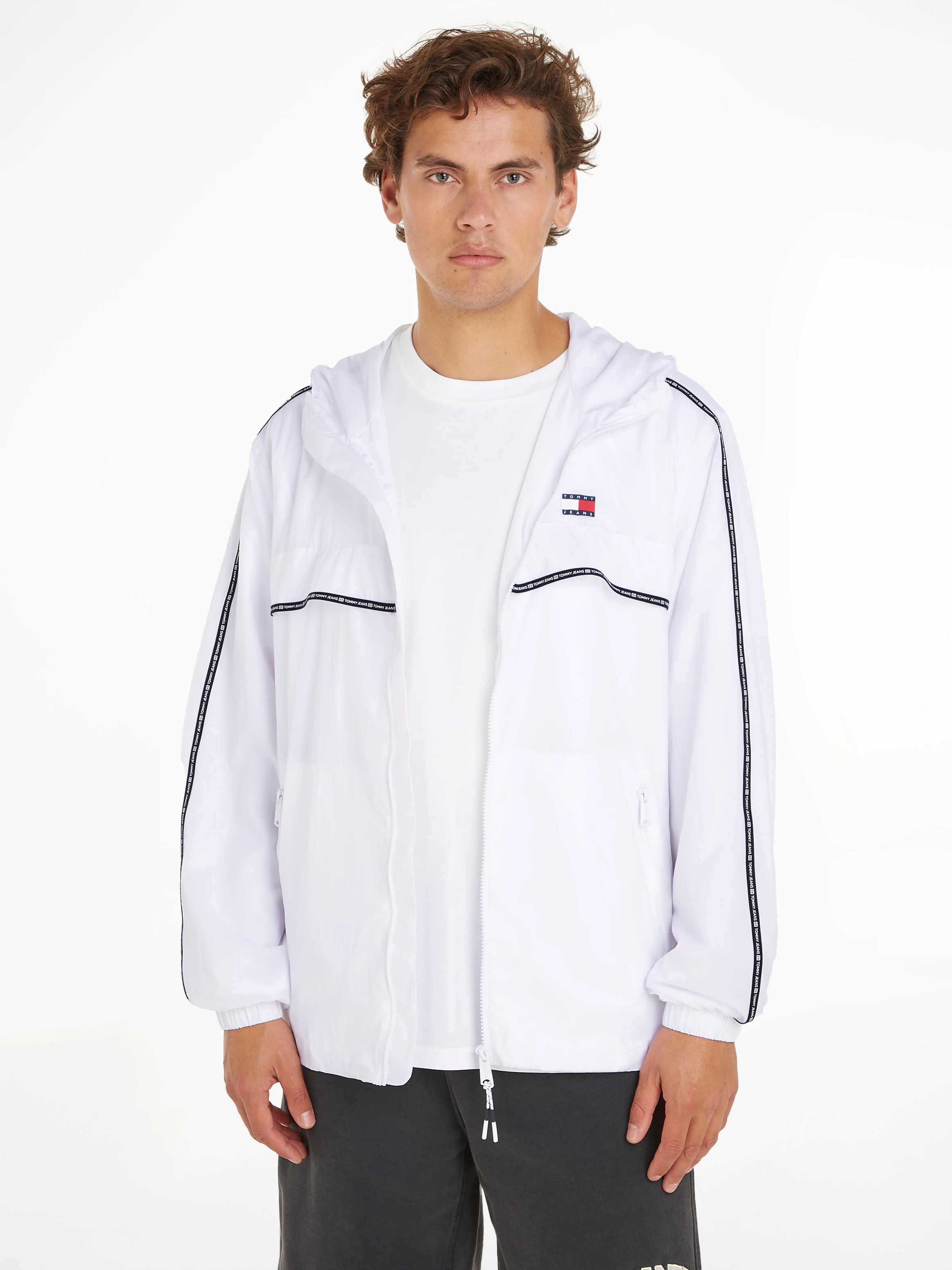 Tommy Jeans Blouson "TJM CHICAGO TAPE WINDBREAKER EXT", mit Kapuze, Tape mi günstig online kaufen