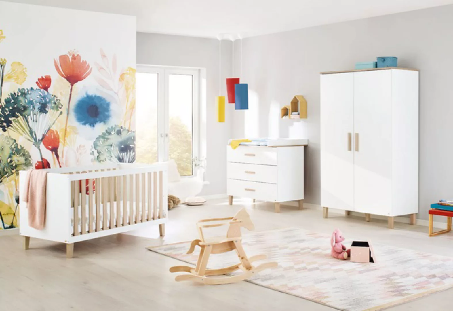 Pinolino® Babyzimmer-Komplettset »Lumi«, (Set, 3 tlg., Kinderbett, Schrank, günstig online kaufen