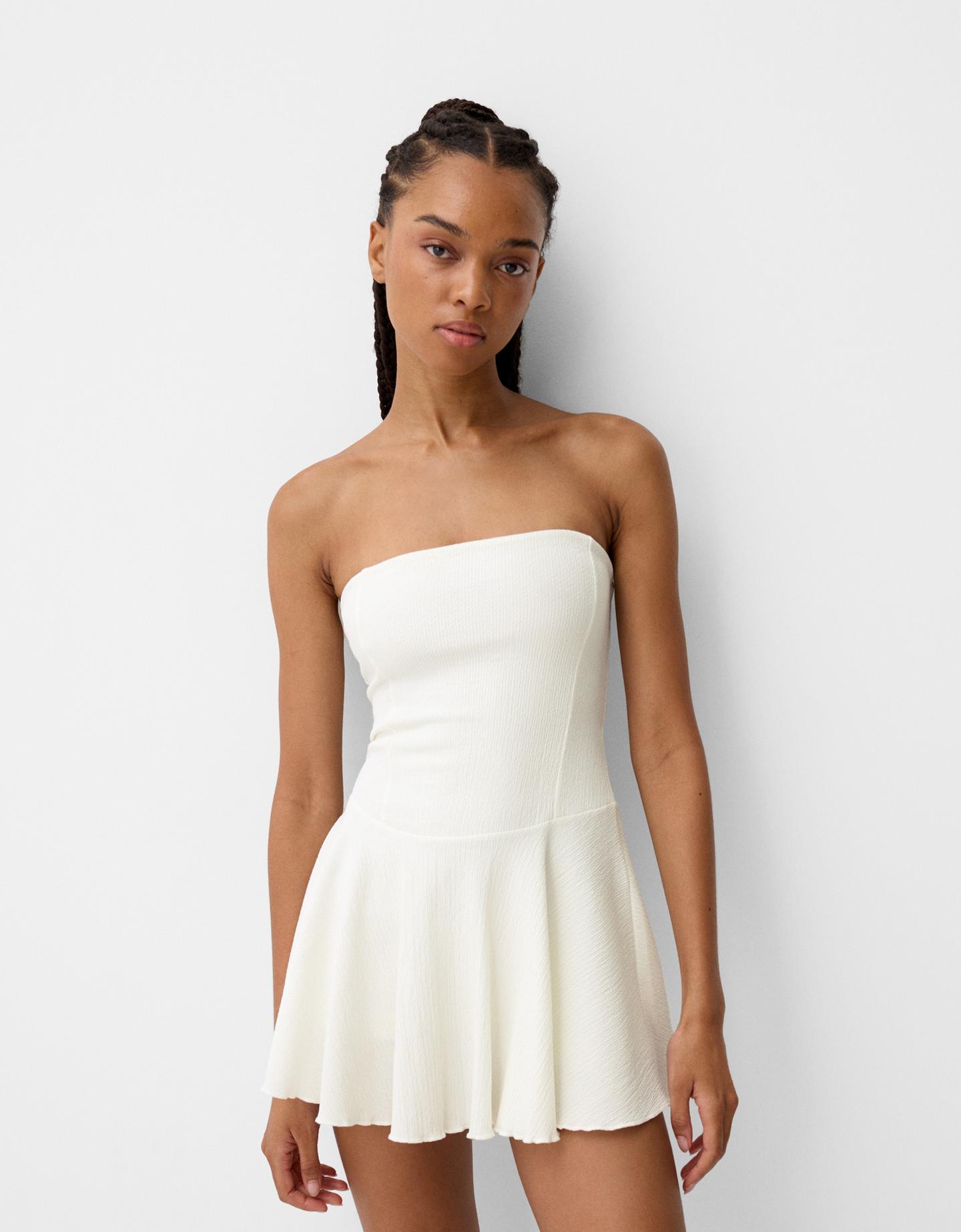 Bershka Gesmoktes Bandeau-Minikleid Damen Xs Weiss günstig online kaufen