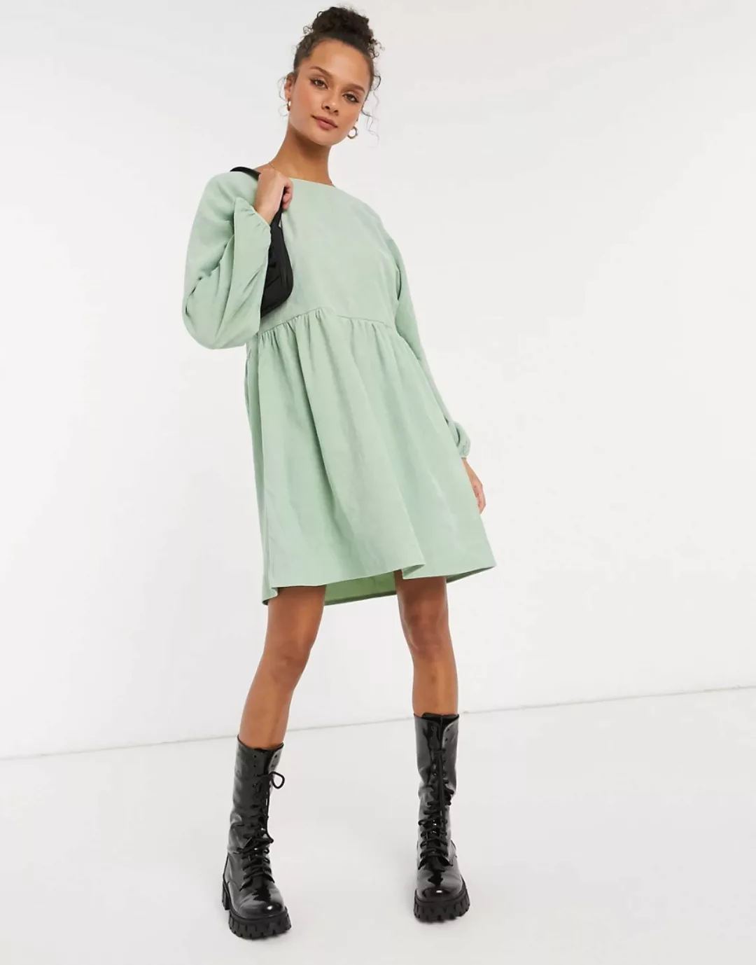 Daisy Street – Langärmliges Mini-Hängerkleid aus pastellfarbenem Cord-Grün günstig online kaufen