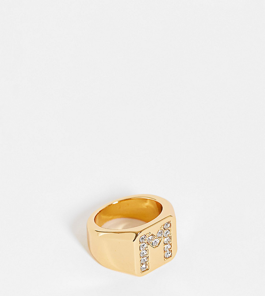 ASOS DESIGN Curve – 14-karätig vergoldeter Ring mit „M“-Initiale-Goldfarben günstig online kaufen