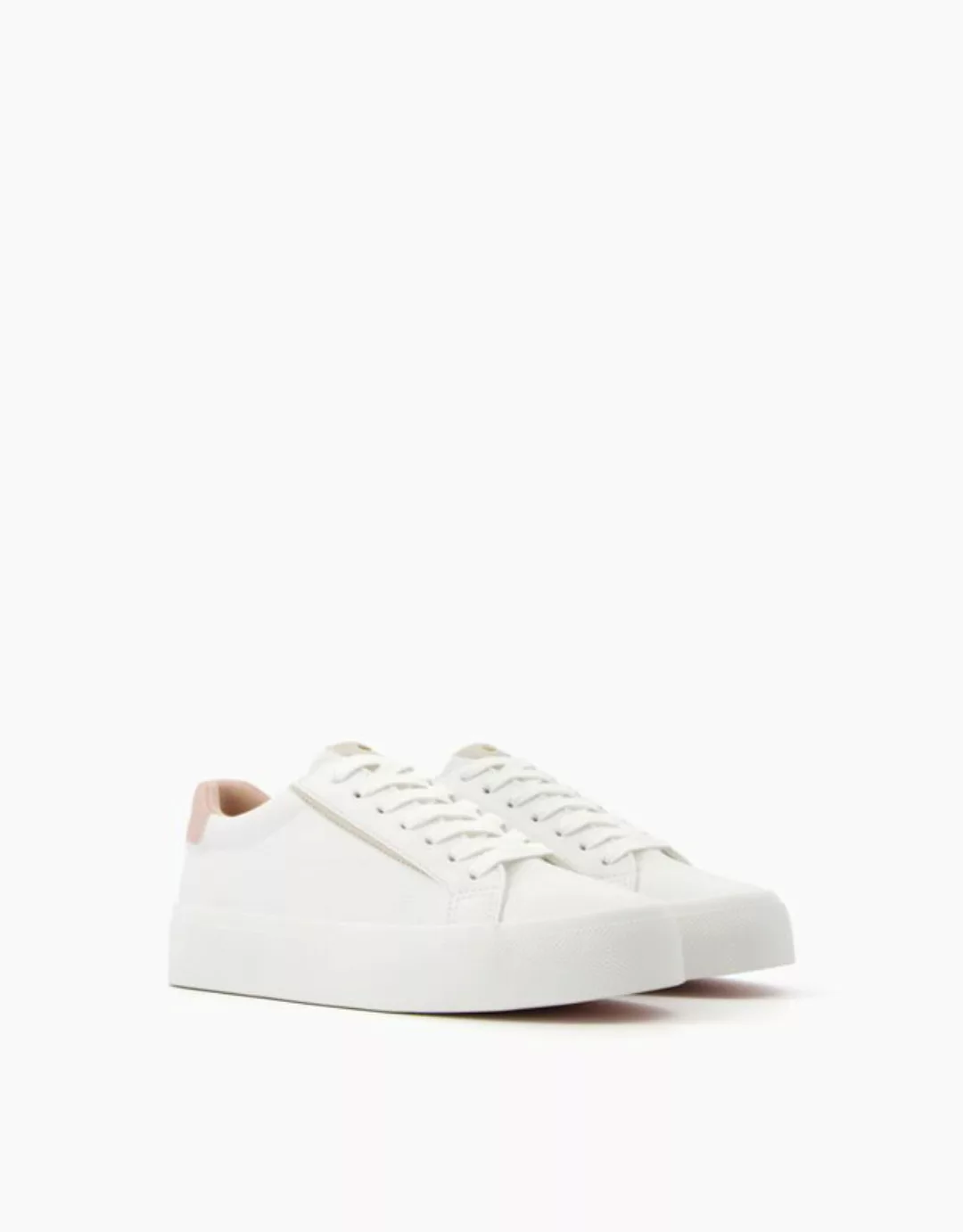 Bershka Kombinierte Sneaker Mit Nieten Damen 36 Weiss günstig online kaufen