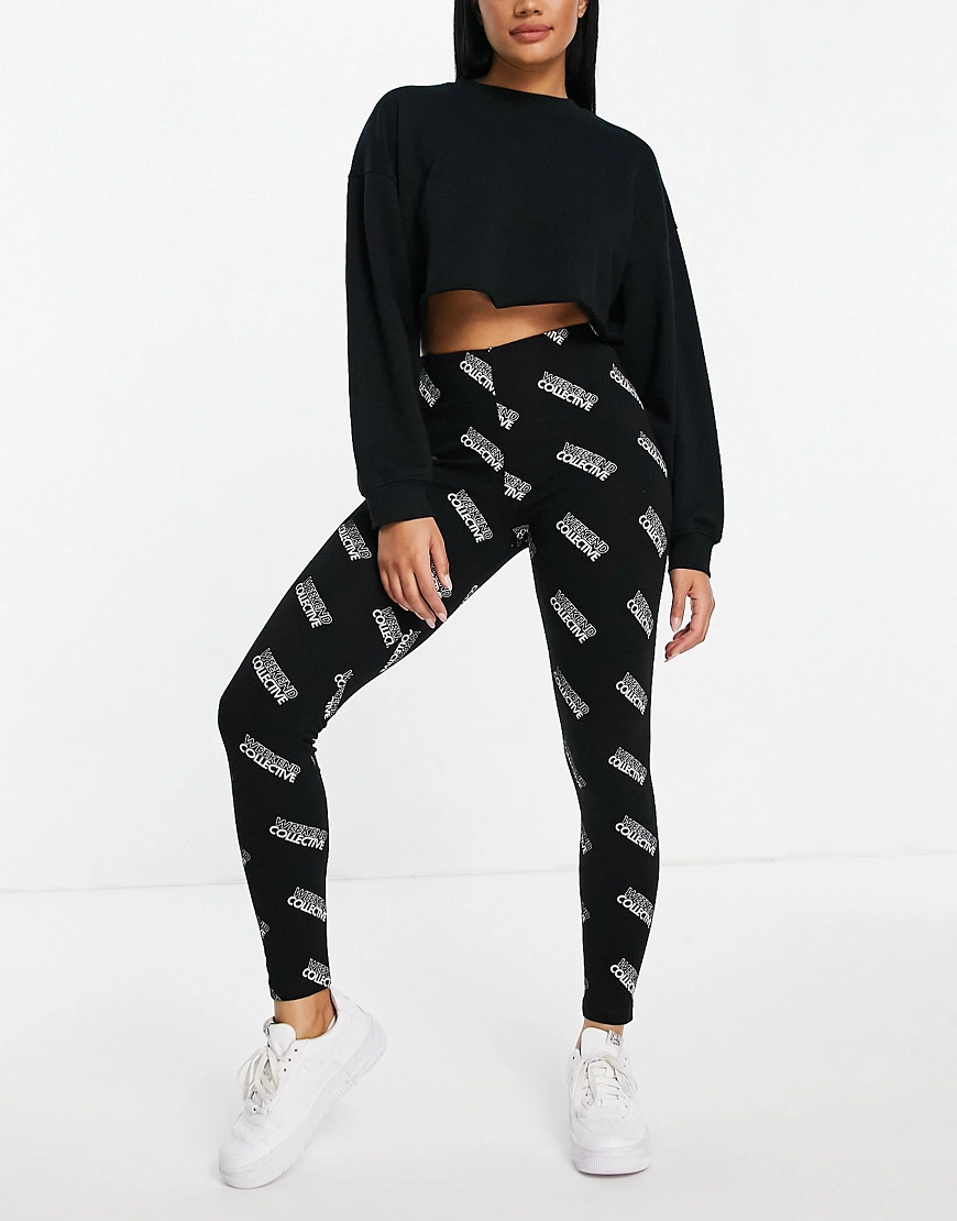 ASOS – Weekend Collective – Leggings mit Monogramm-Print in Schwarz günstig online kaufen