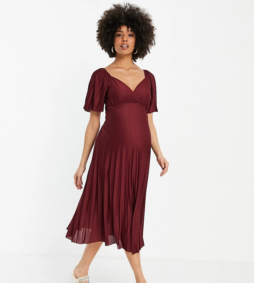 ASOS DESIGN Maternity – Plissiertes Midikleid in Ochsenblutrot mit verdreht günstig online kaufen