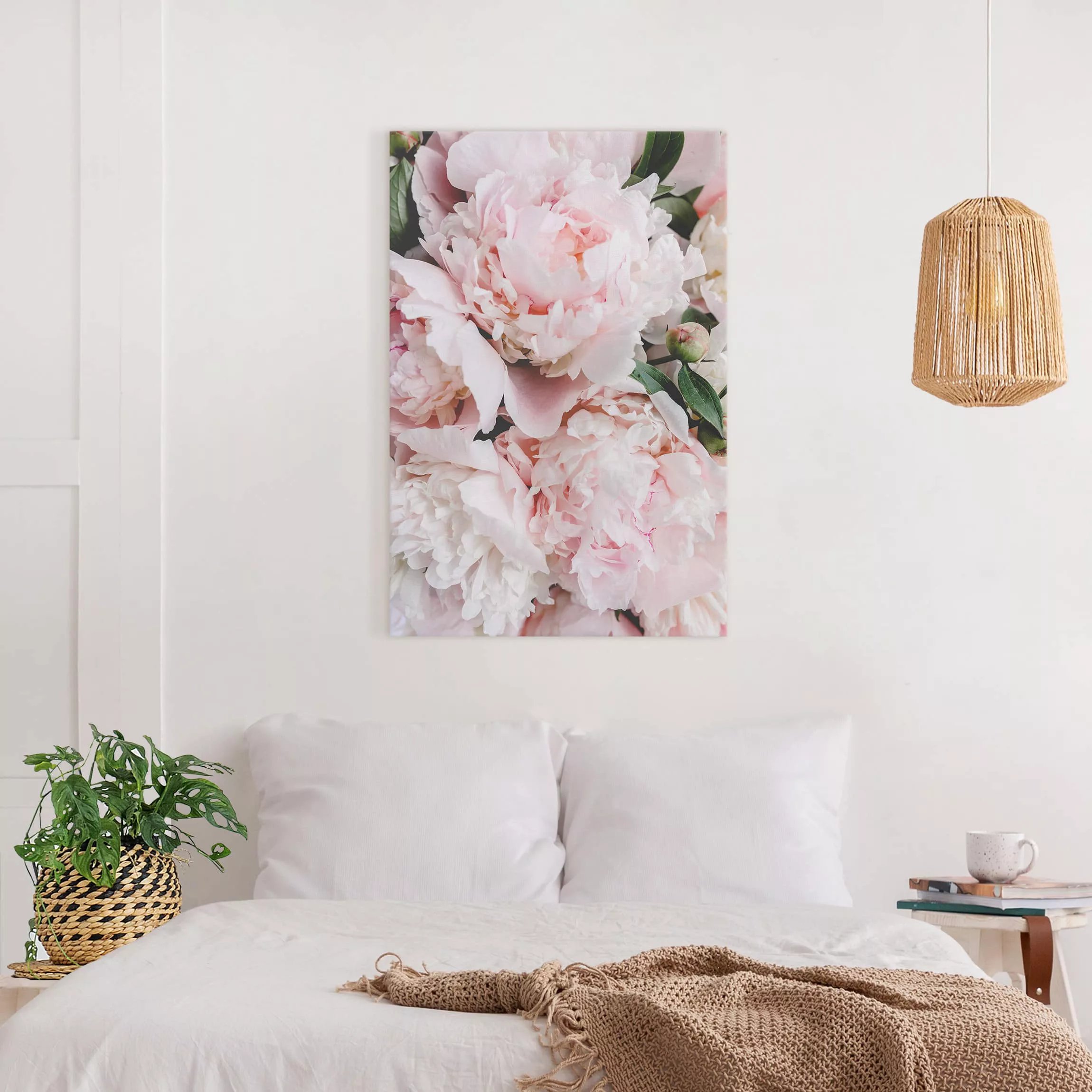 Leinwandbild Blumen - Hochformat Pfingstrosen Hellrosa günstig online kaufen