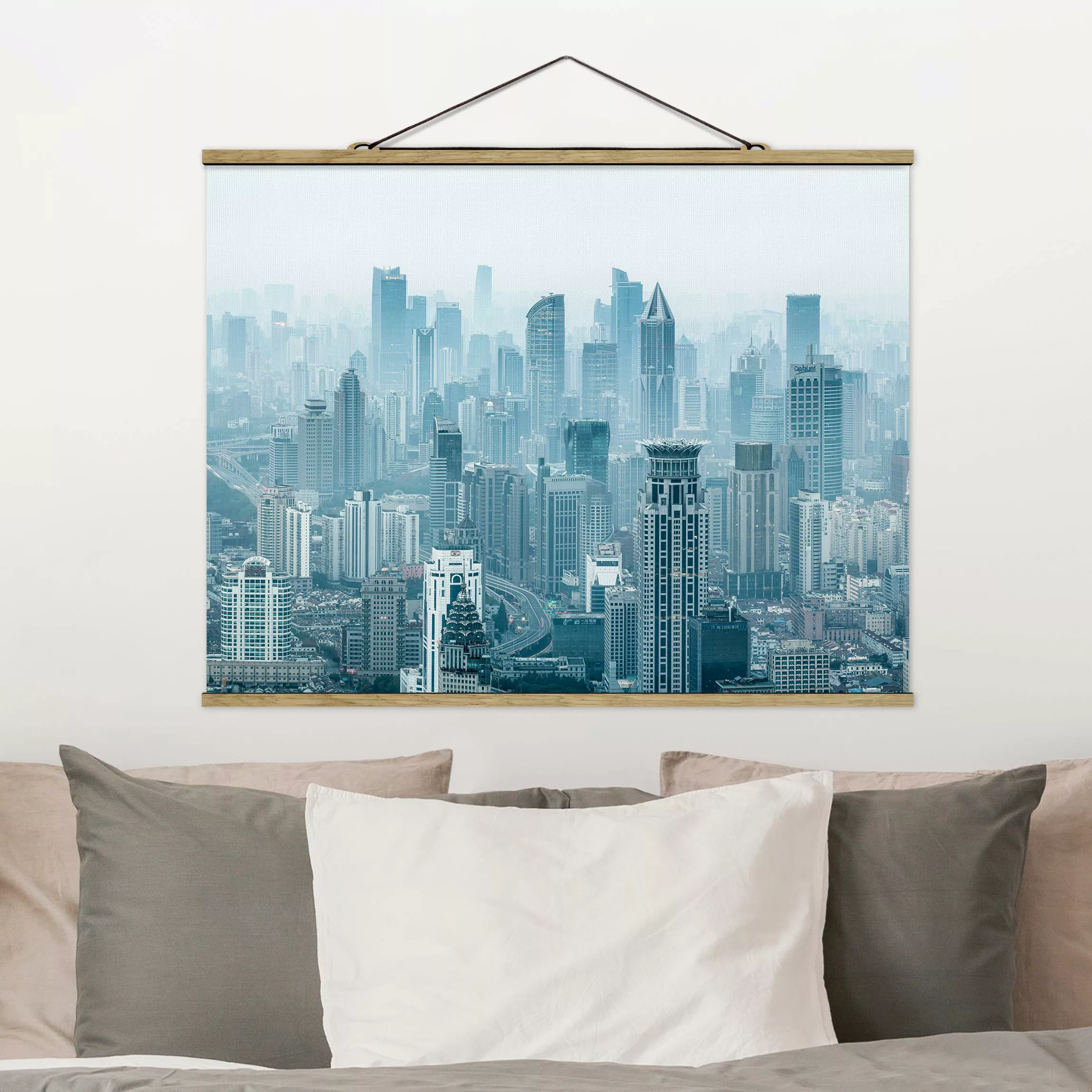 Stoffbild mit Posterleisten Kühles Shanghai günstig online kaufen