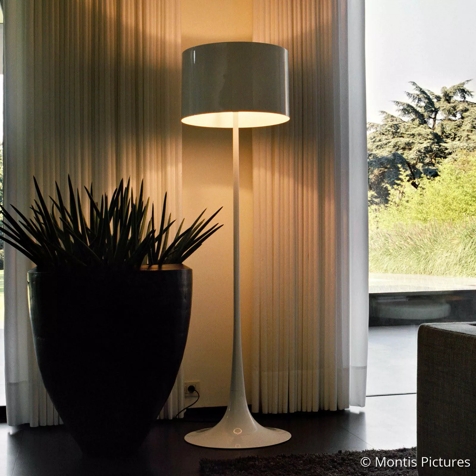 FLOS Spun Light F - weiße Stehleuchte günstig online kaufen