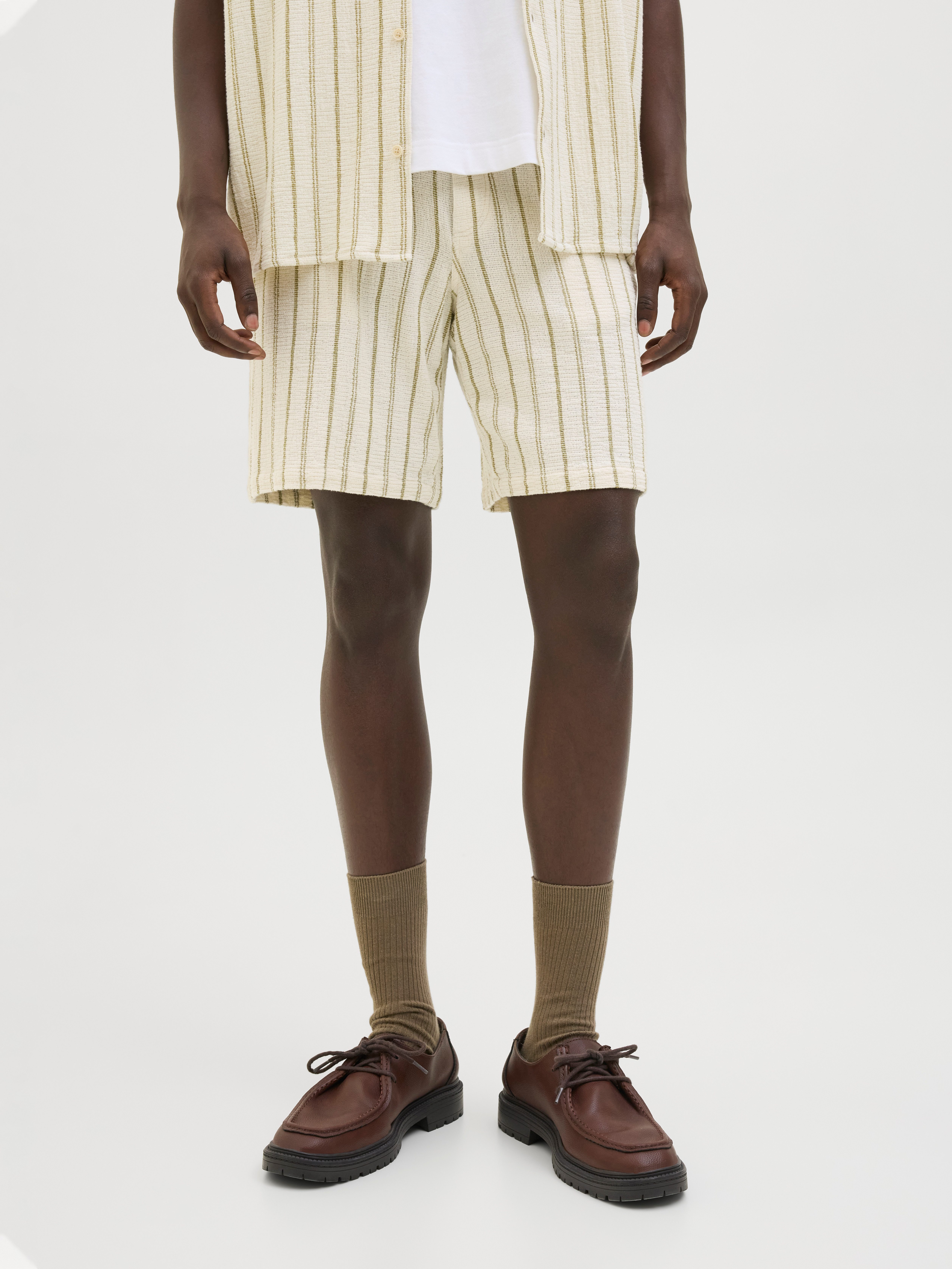 Jack & Jones Herren Short JPSTJAIDEN COBA STRIPE JOG SHORT- Regular Fit günstig online kaufen