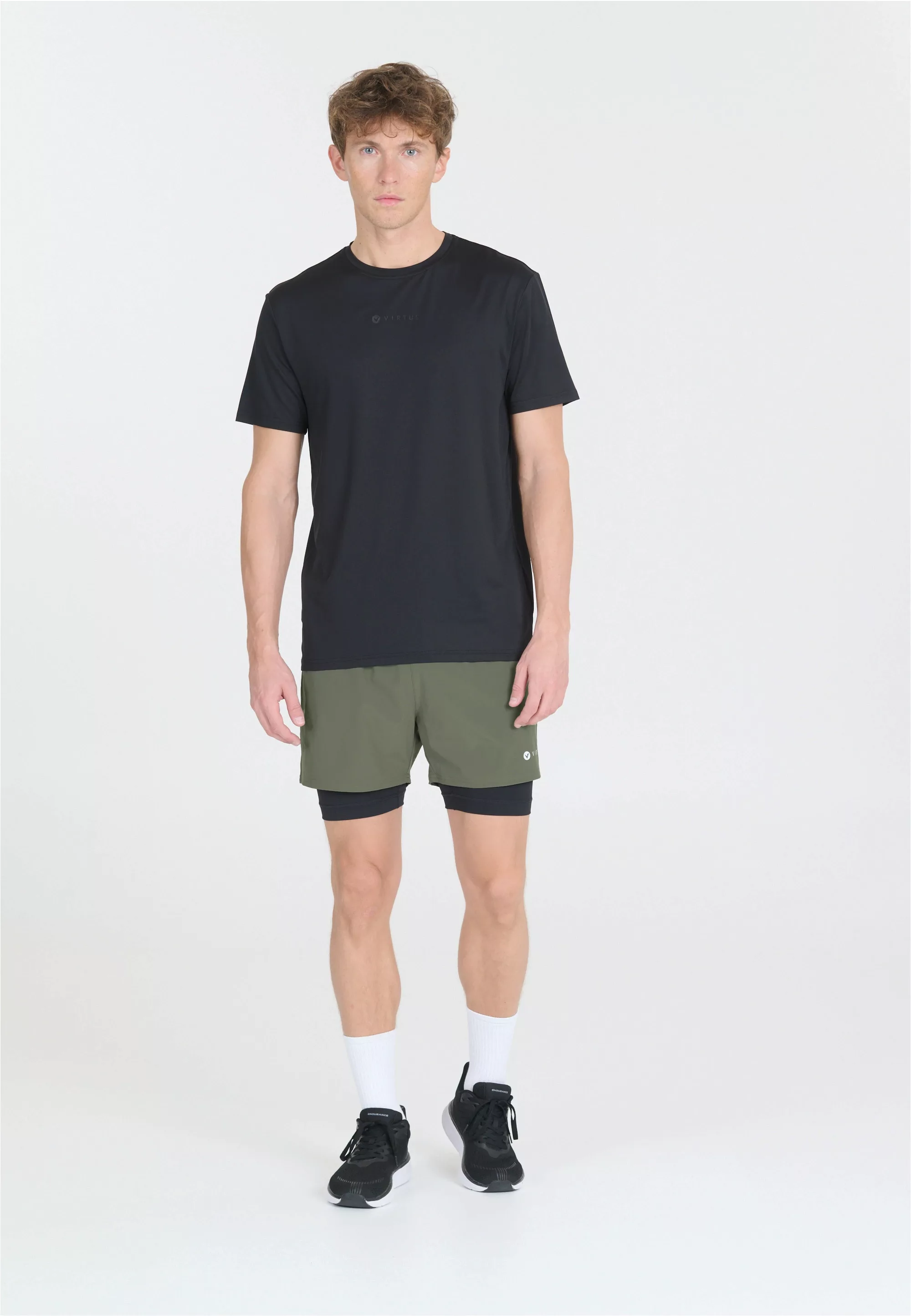 Virtus Shorts "Zayne", mit 4-Wege-Stretch und Innenhose günstig online kaufen