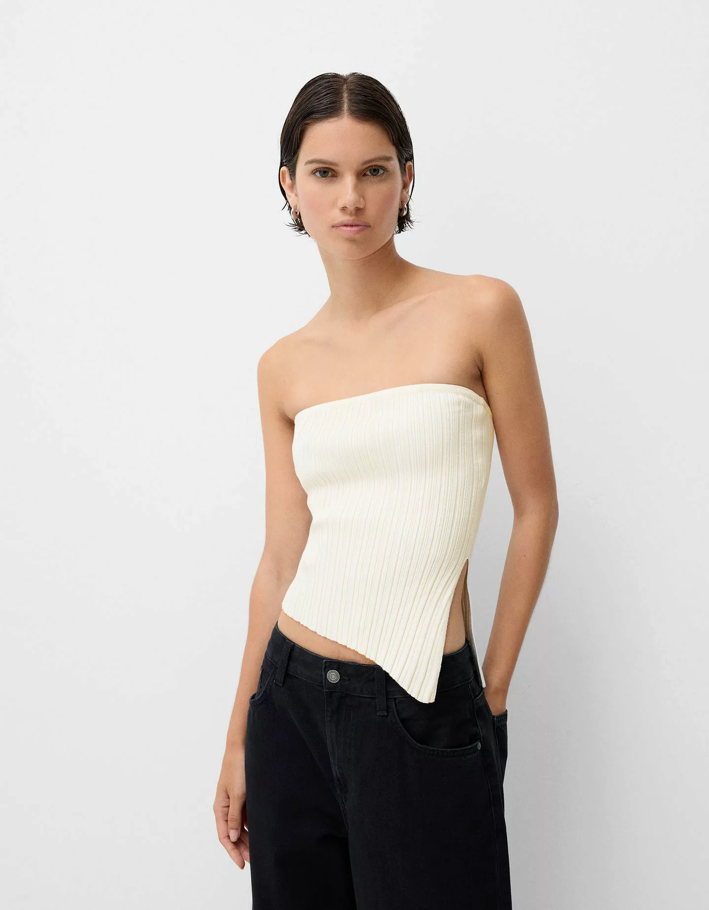 Bershka Asymmetrisches Bandeau-Top Damen Xs Rohweiß günstig online kaufen