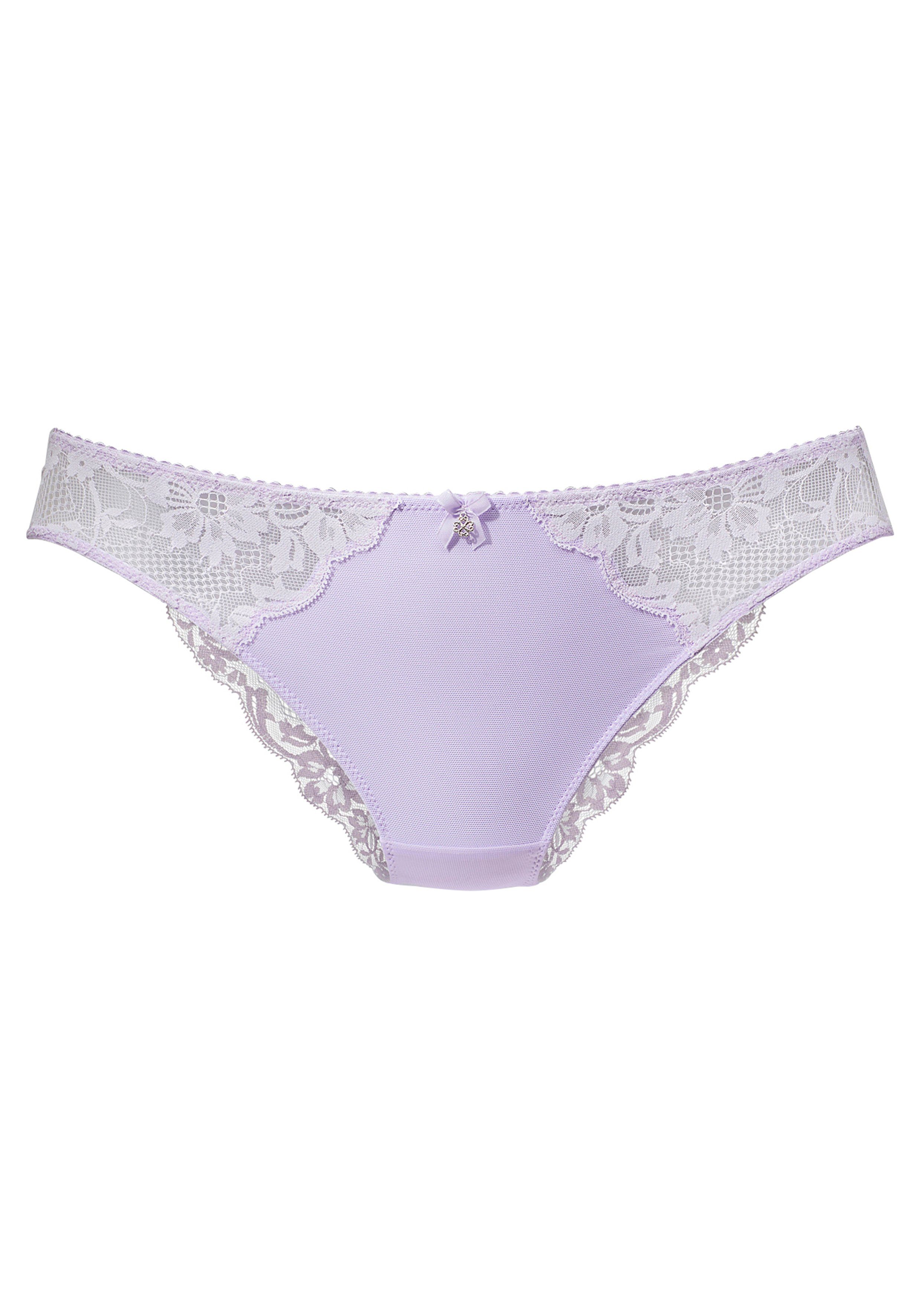 LASCANA Tanga aus floraler Spitze in günstig online kaufen