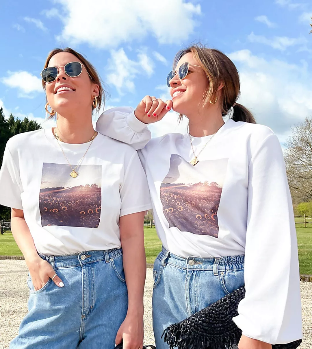 Labelrail x Collyer Twins – Locker geschnittenes T-Shirt mit Sonnenblumen-G günstig online kaufen