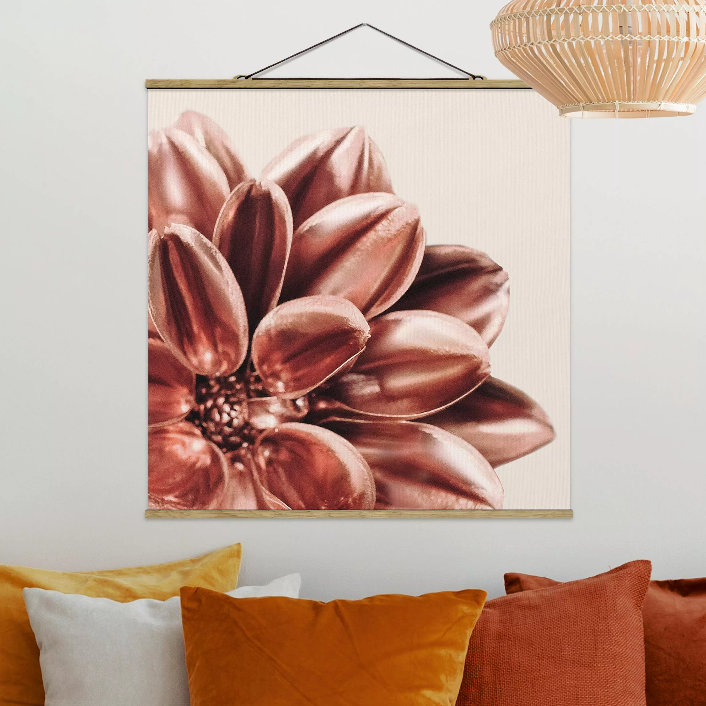 Stoffbild mit Posterleisten Dahlie Rosegold Rosa Detail günstig online kaufen