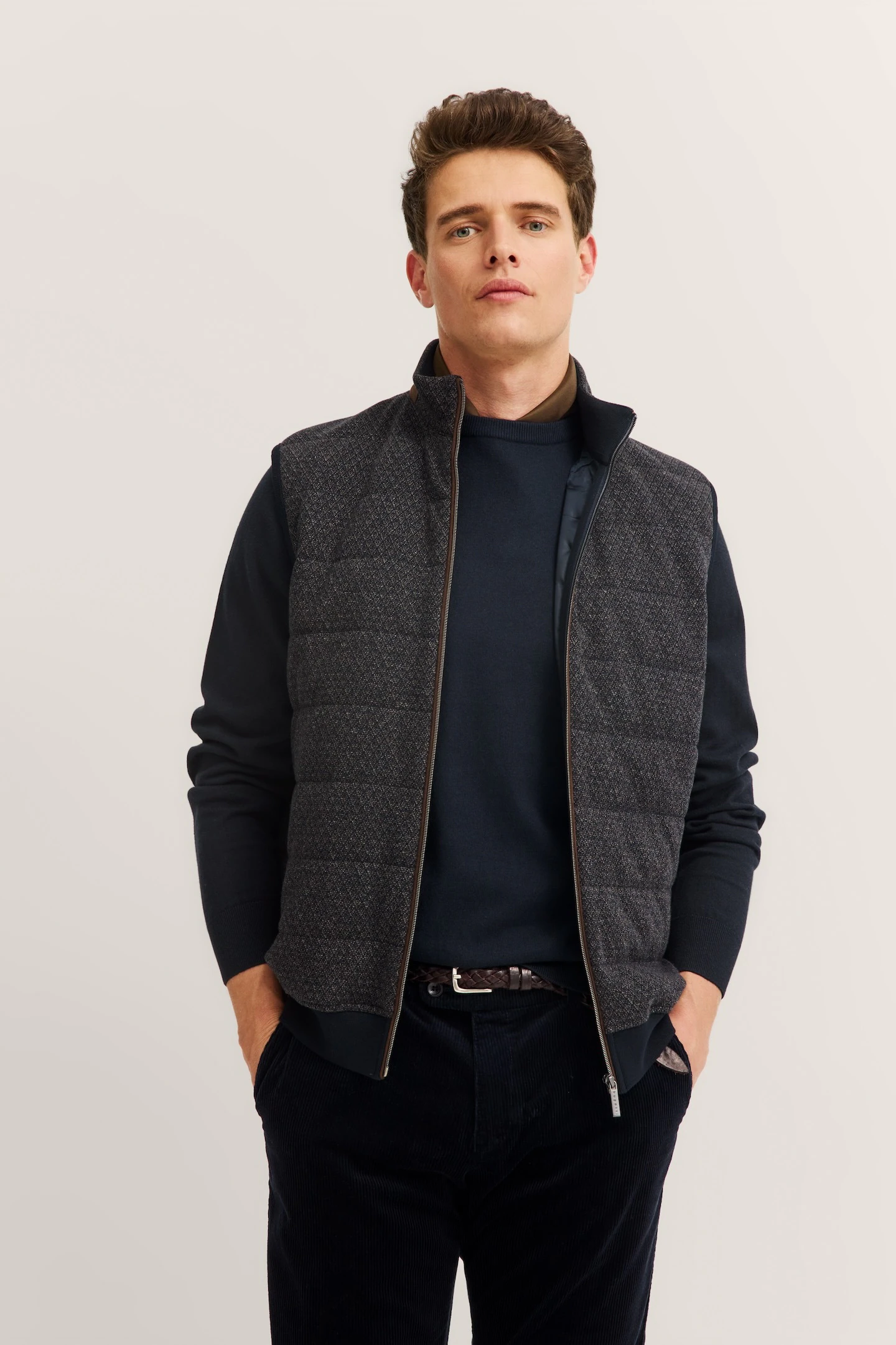 bugatti Sweatweste "Regular Fit", mit Stehkragen aus einem Baumwollmix günstig online kaufen