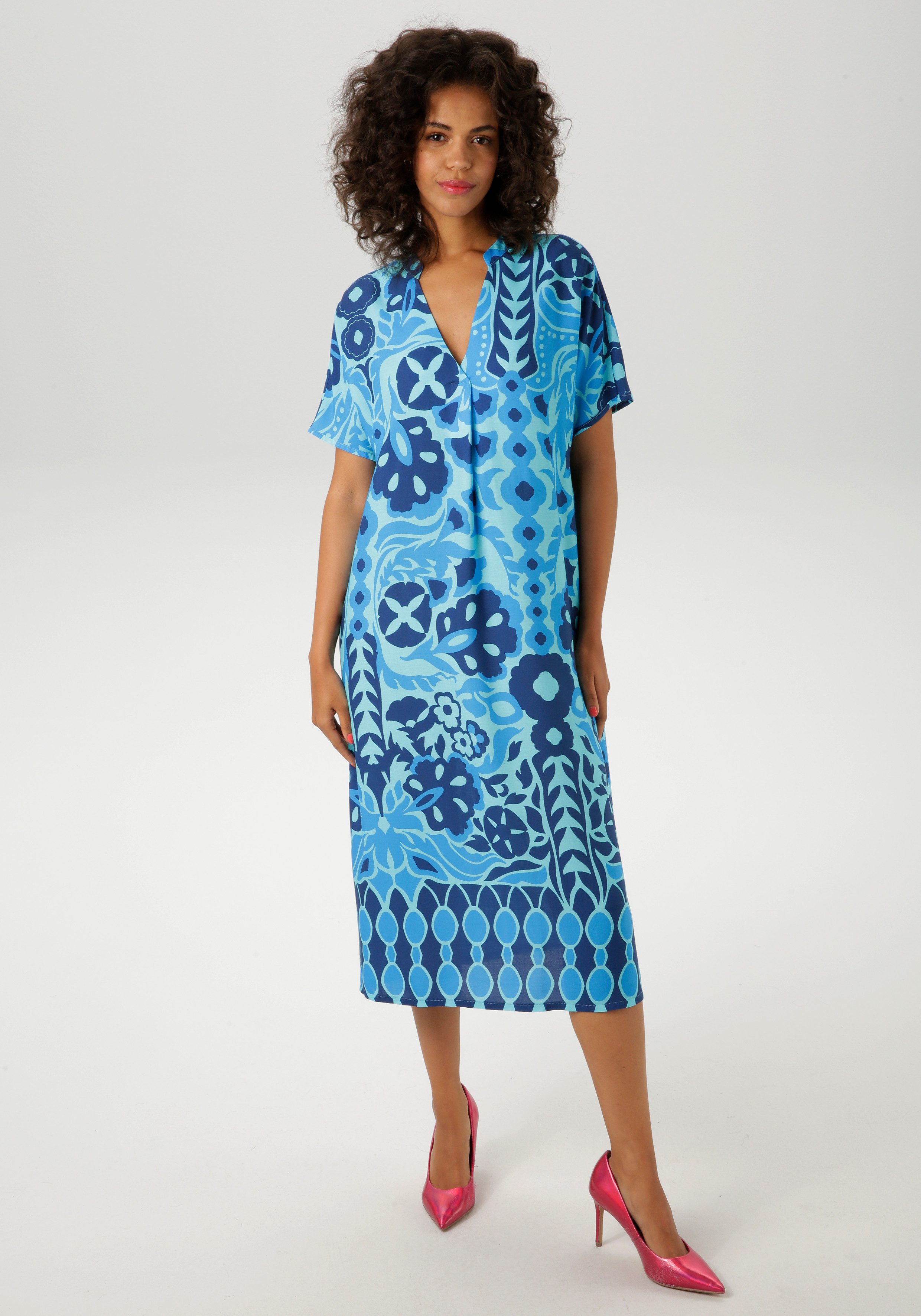 Aniston CASUAL Sommerkleid mit extravagantem, grafischen günstig online kaufen