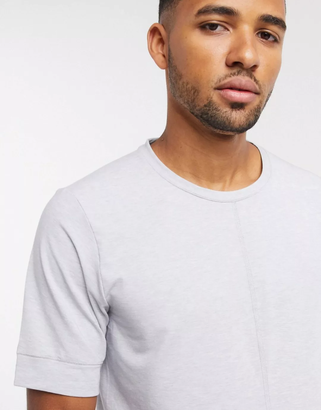 Nike – Yoga Dry – T-Shirt in Grau günstig online kaufen