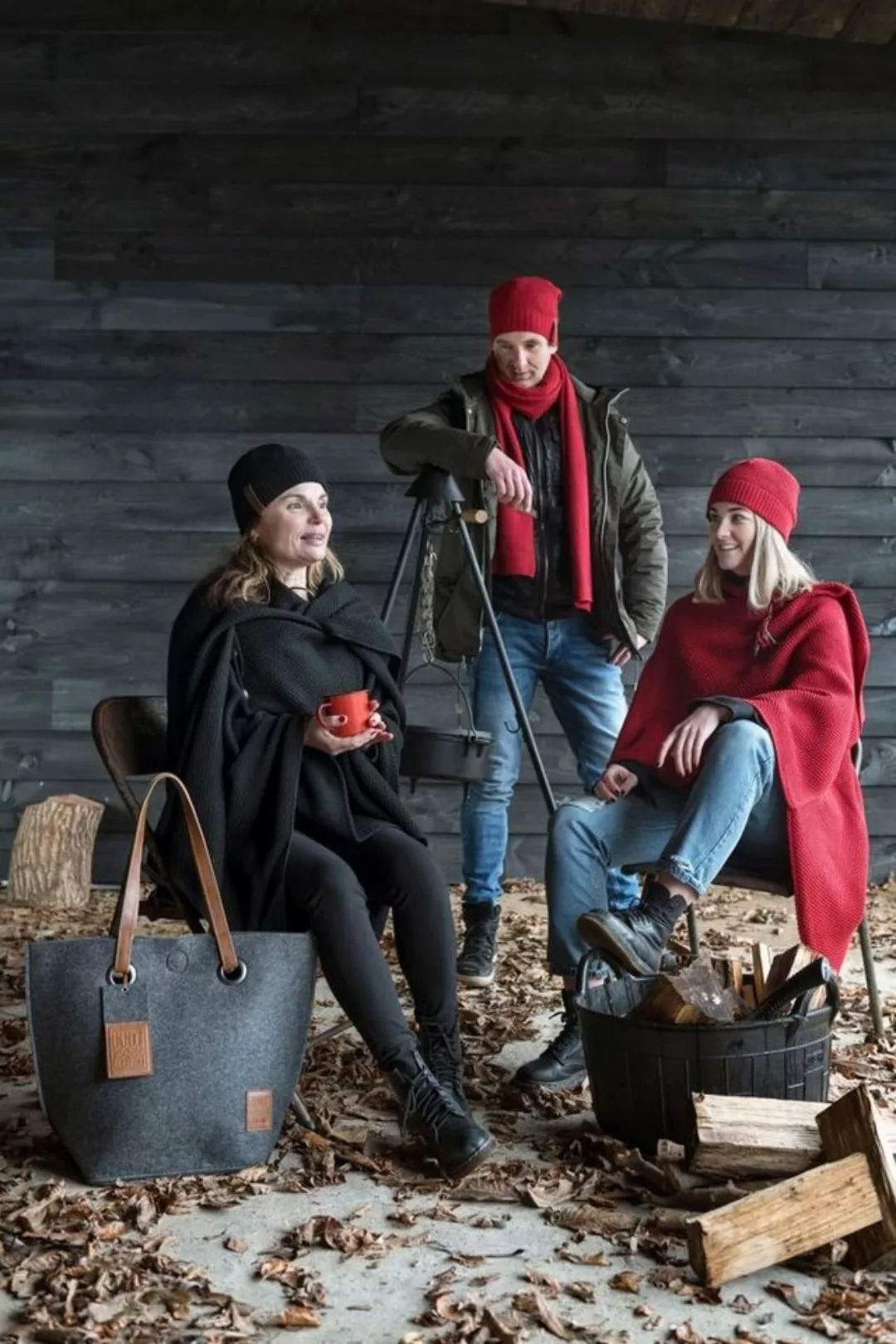 Knit Factory Strickponcho Jazz Poncho capes One Size Glatt Rot (1-tlg) mode günstig online kaufen