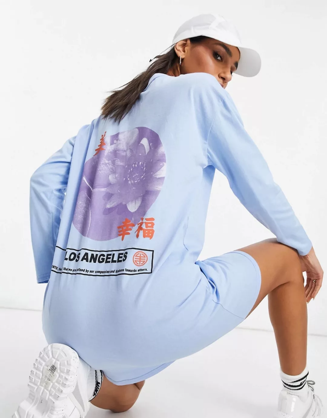 ASOS DESIGN – Langärmliges Oversize-T-Shirt-Kleid mit ‚Los Angeles‘-Grafikp günstig online kaufen