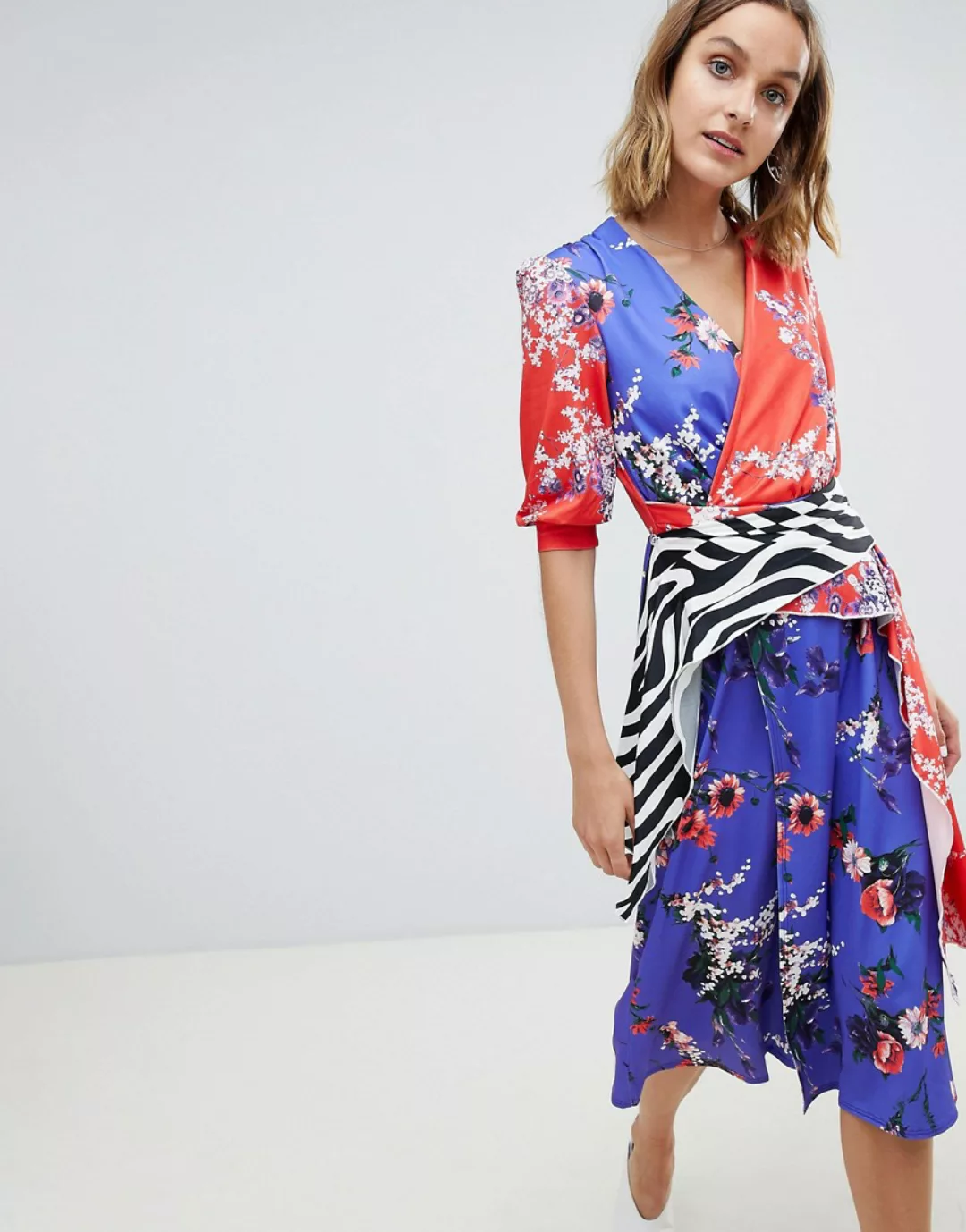 ASOS DESIGN – Trophy – Kleid mit Print-Mix-Mehrfarbig günstig online kaufen